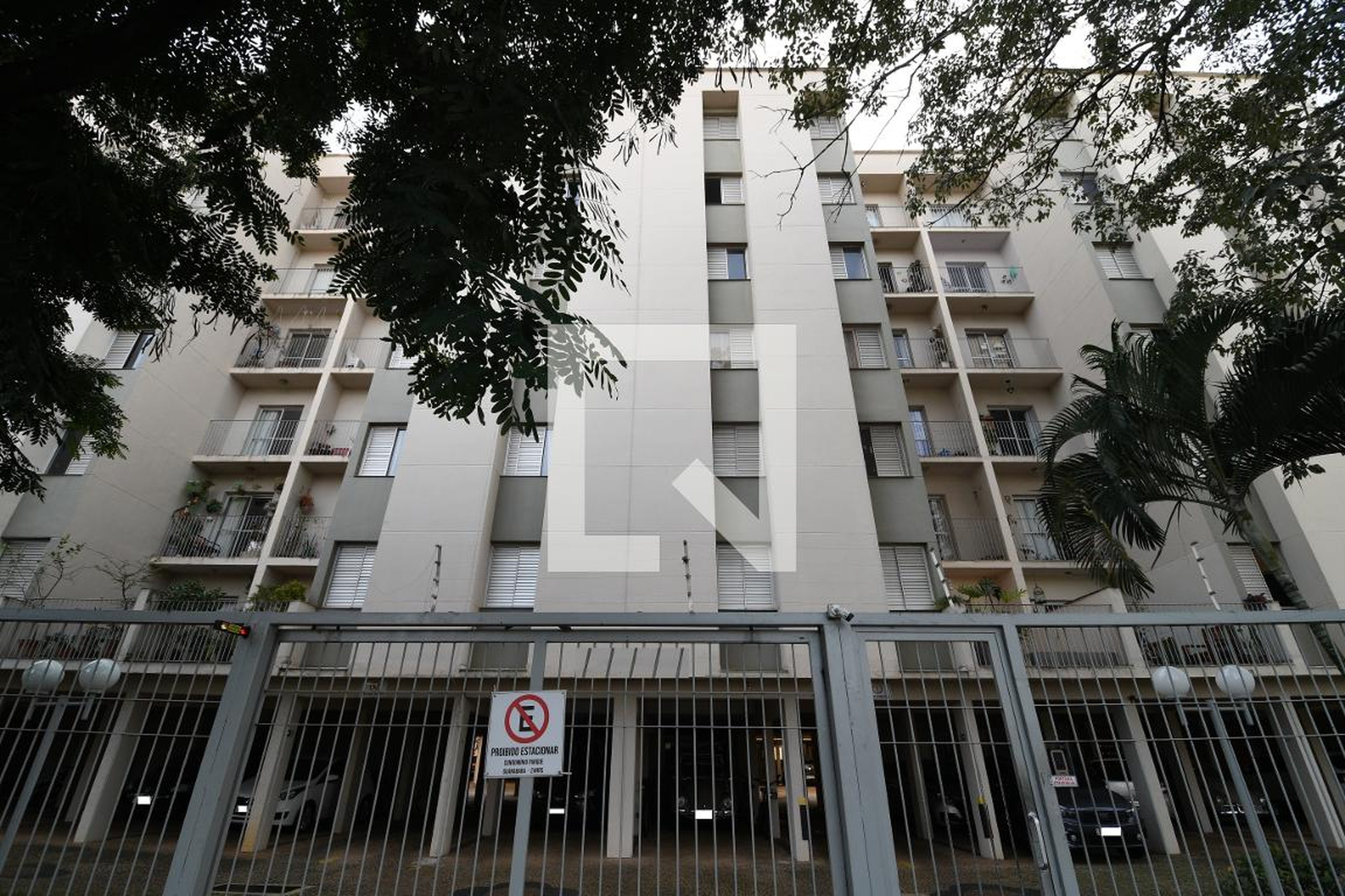 Fachada do Prédio Condomínio em Rua Doutor Buarque de Macedo, 755