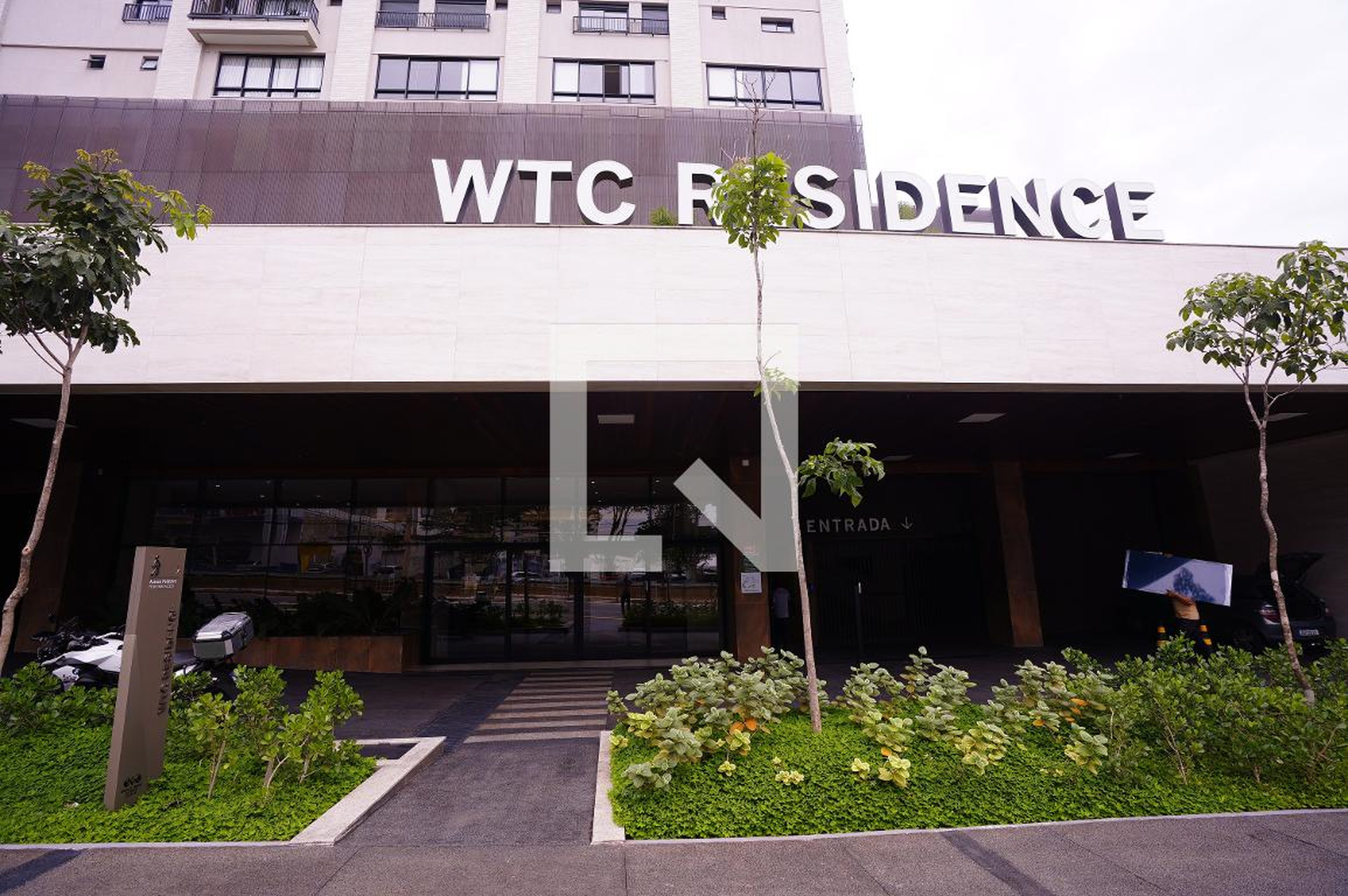 Fachada Condomínio em Avenida D, 2