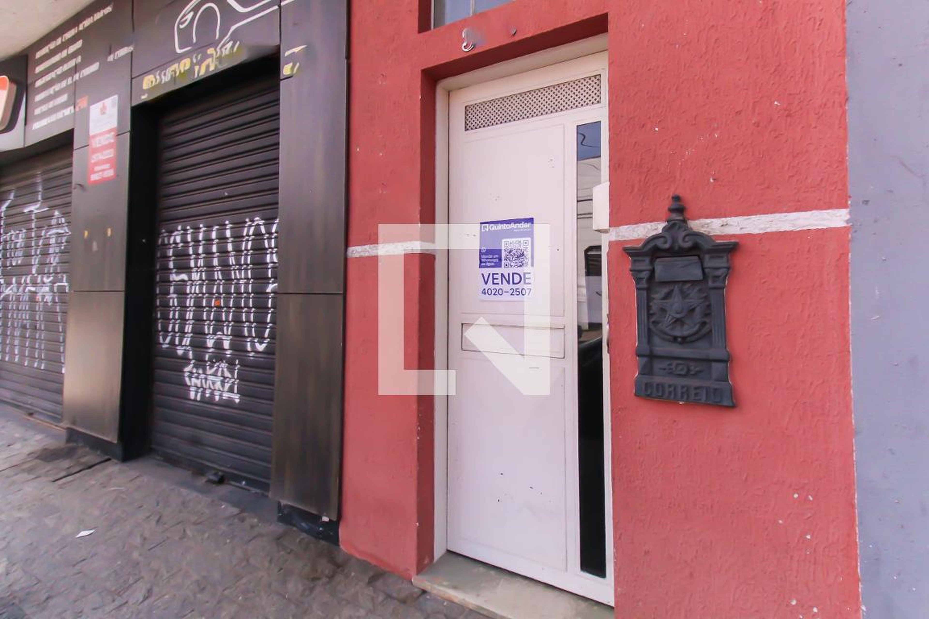 Fachada Condomínio em Rua Marechal Barbacena, 335