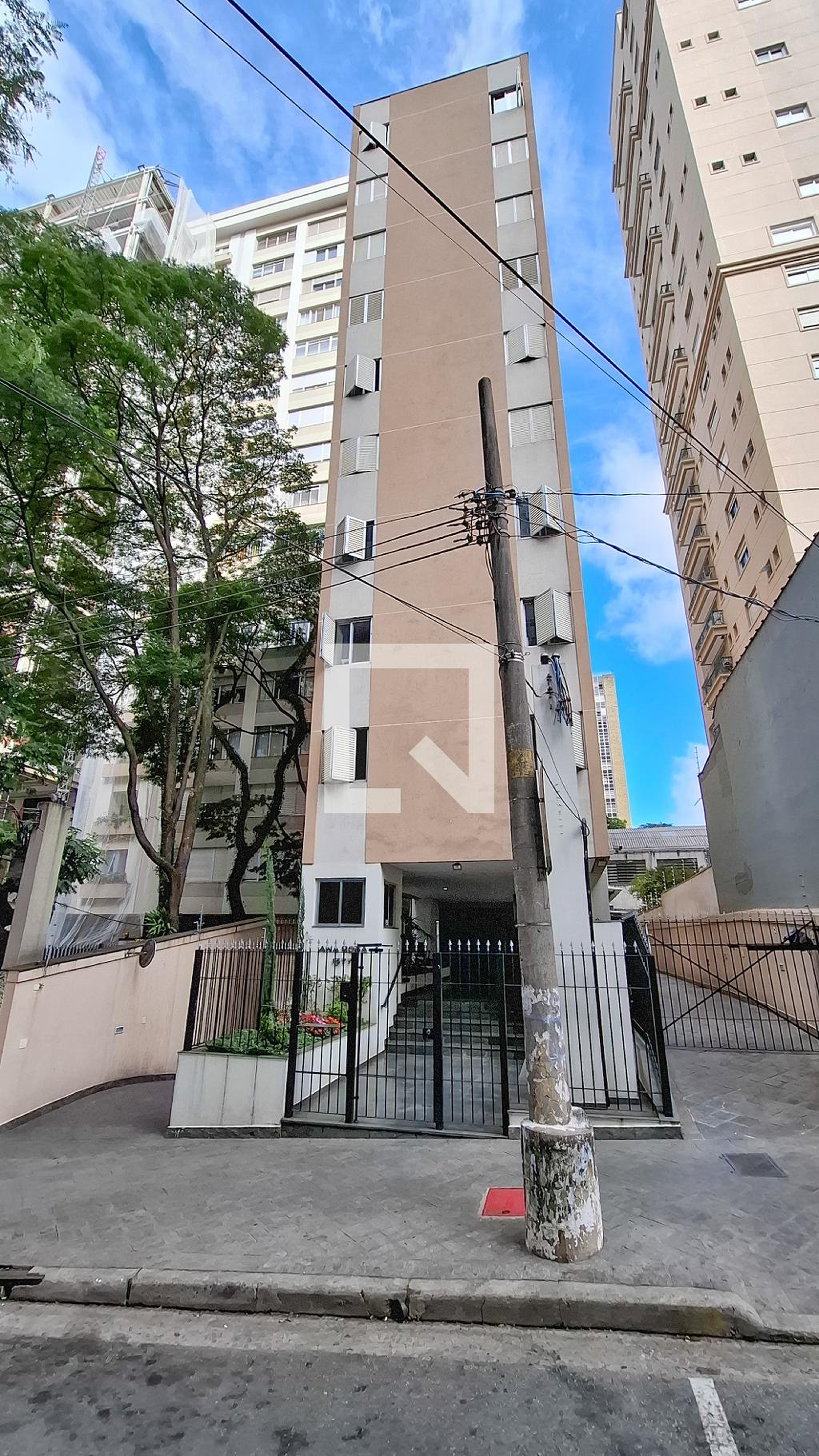 Fachada do Prédio Condomínio Ana Rosa