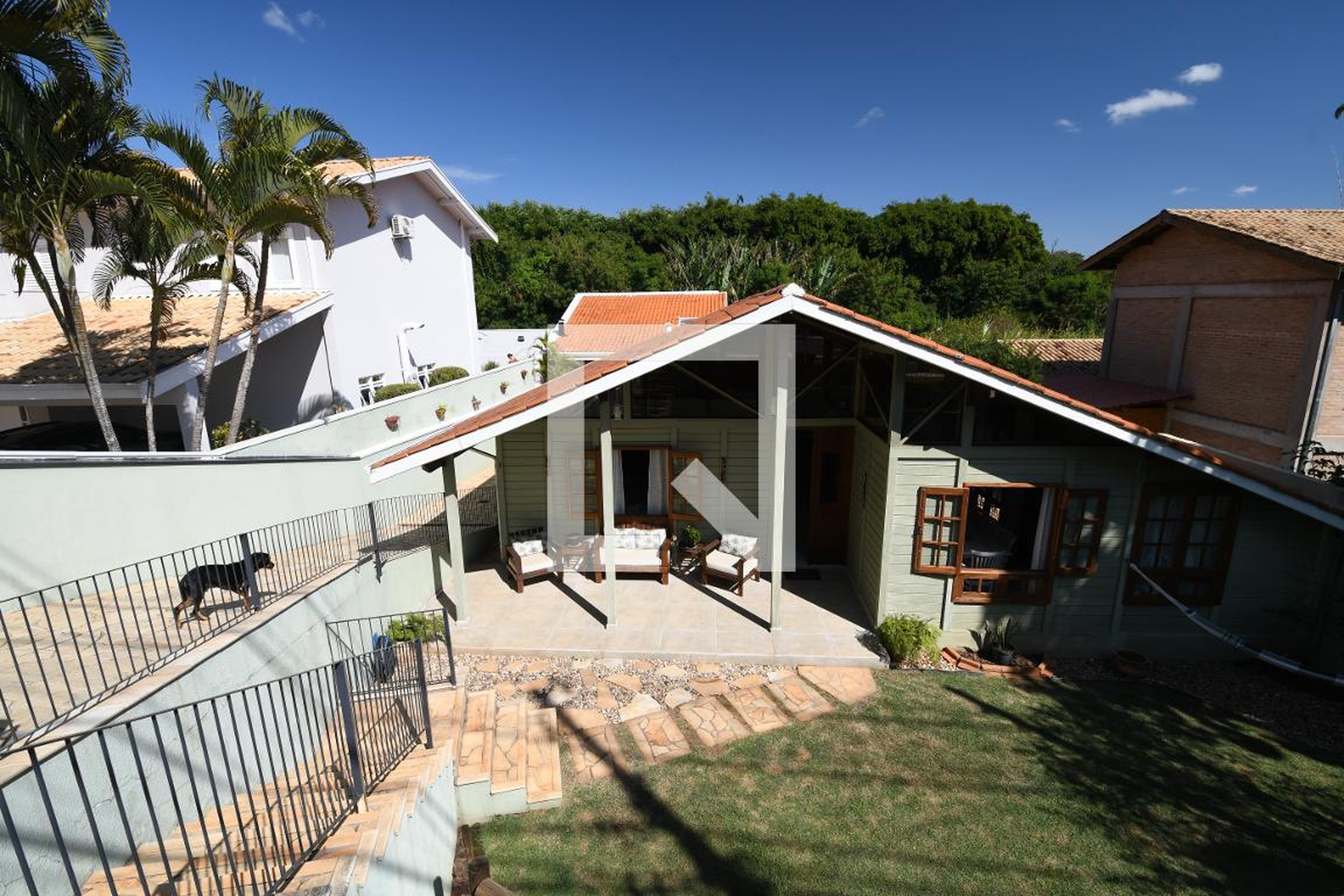 Fachada Condomínio em Rua da Gávea, 275