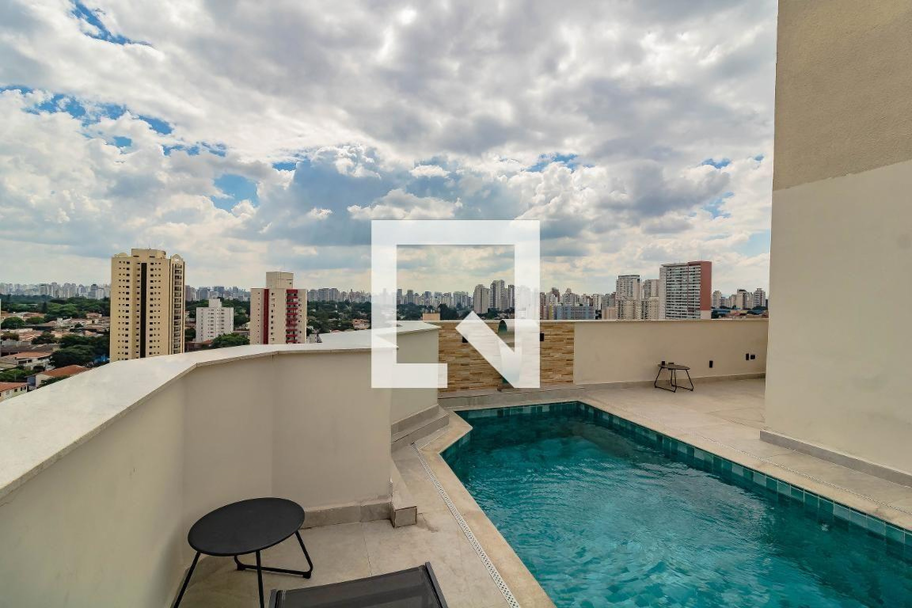 Piscina - Ed. Saint Marteen