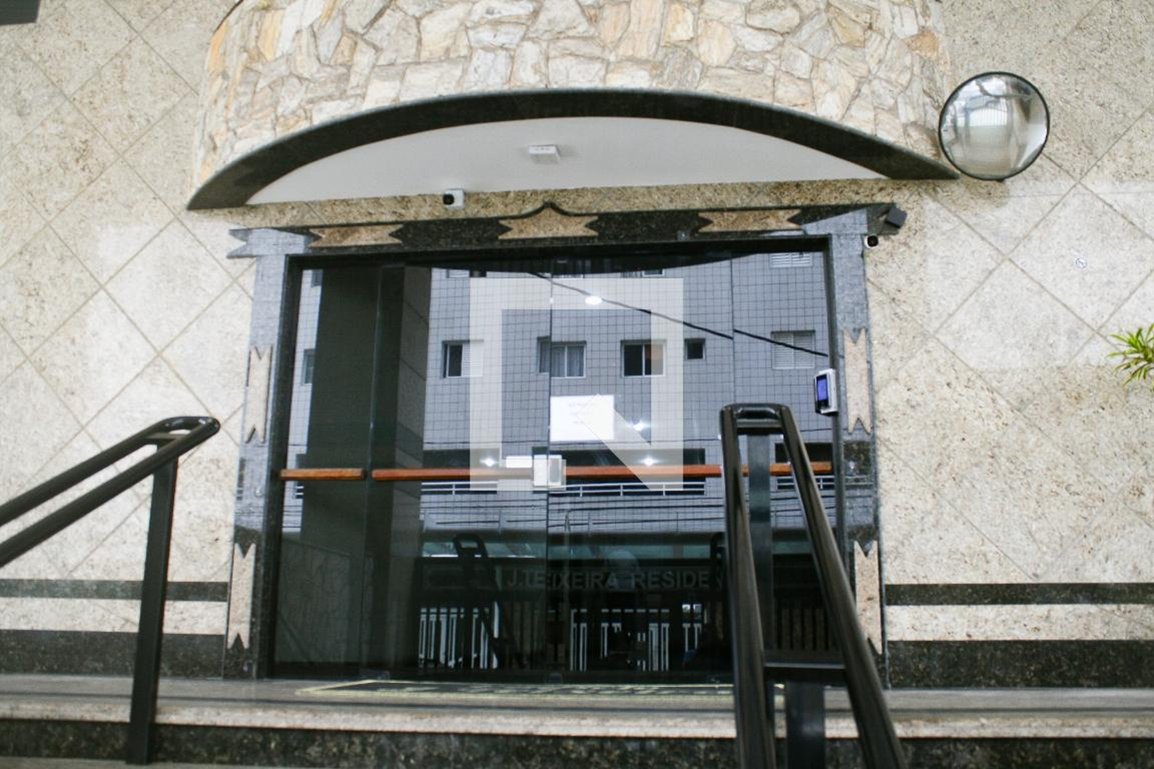 Fachada Condomínio Res. J. Teixeira