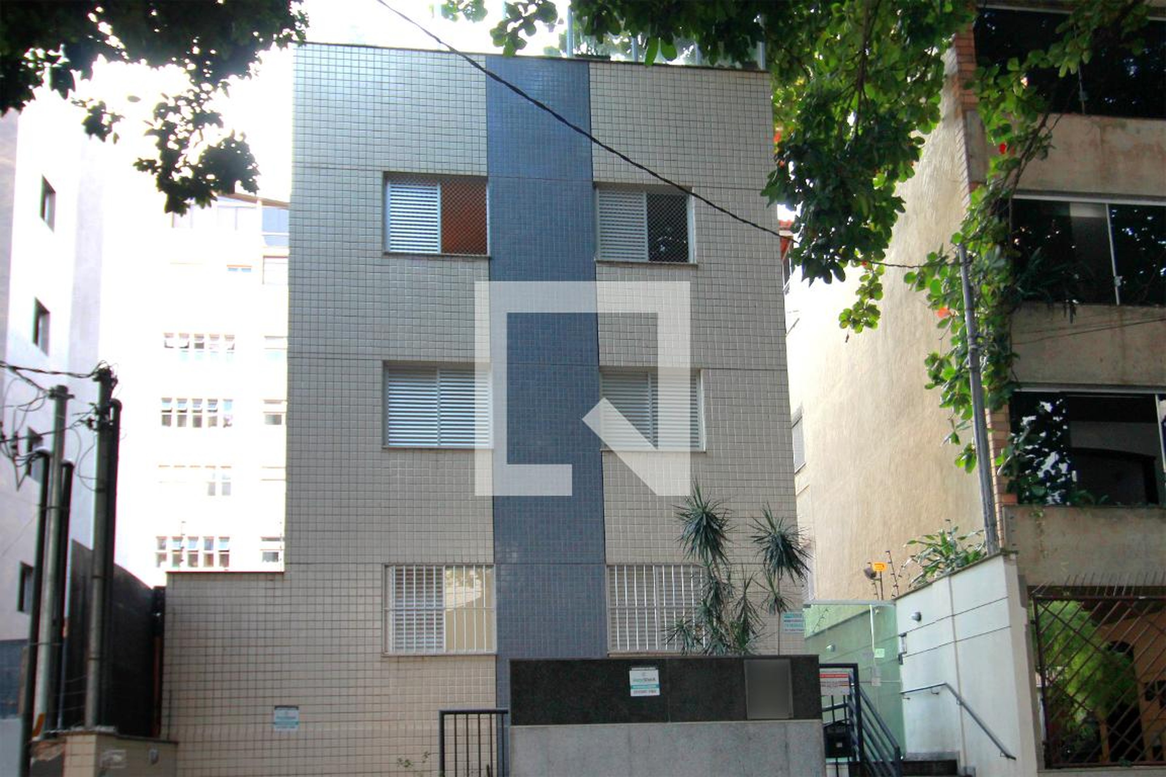 Fachada Condomínio em Rua Grajaú, 178