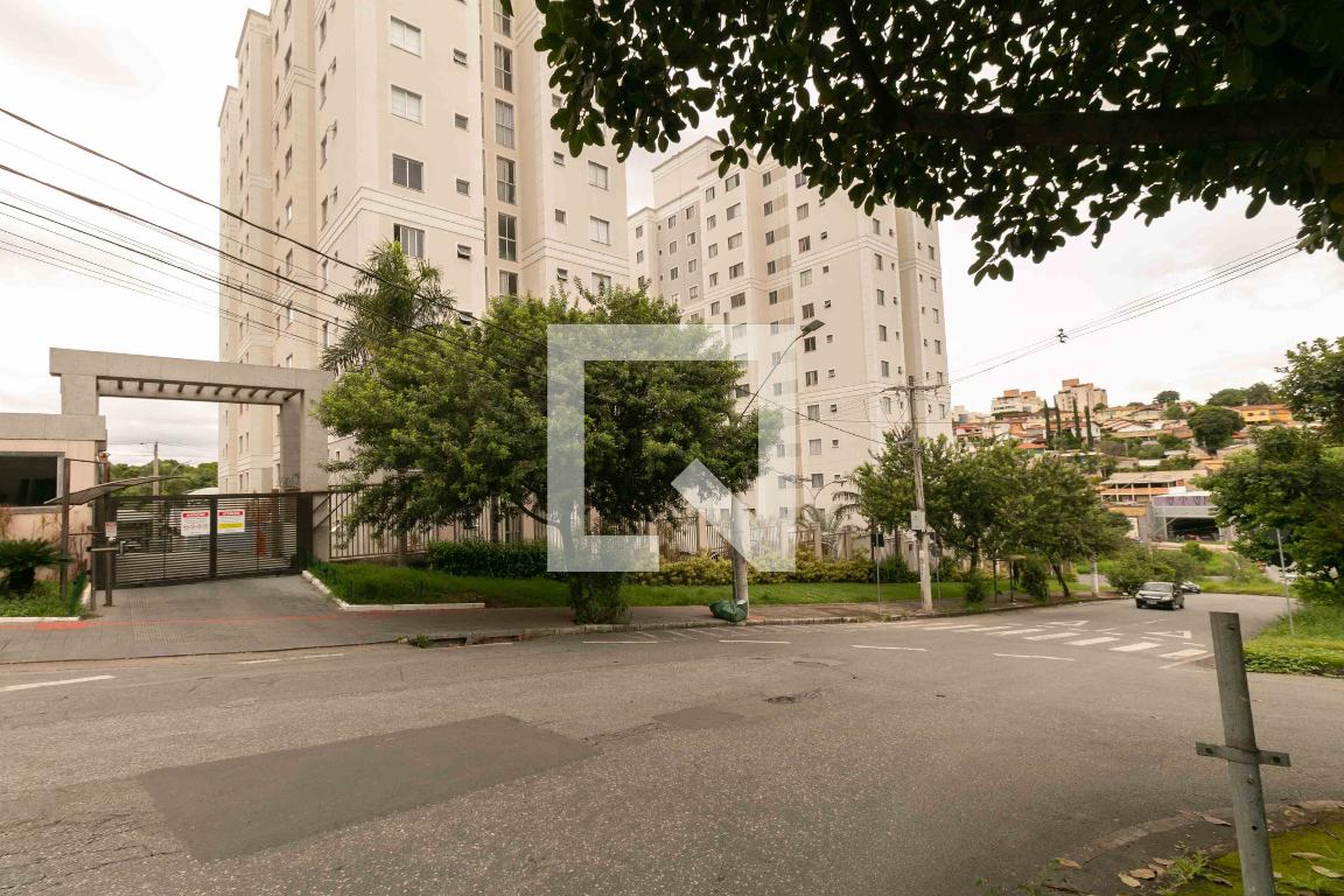 Fachada Condomínio em Rua Sinfonia, 425