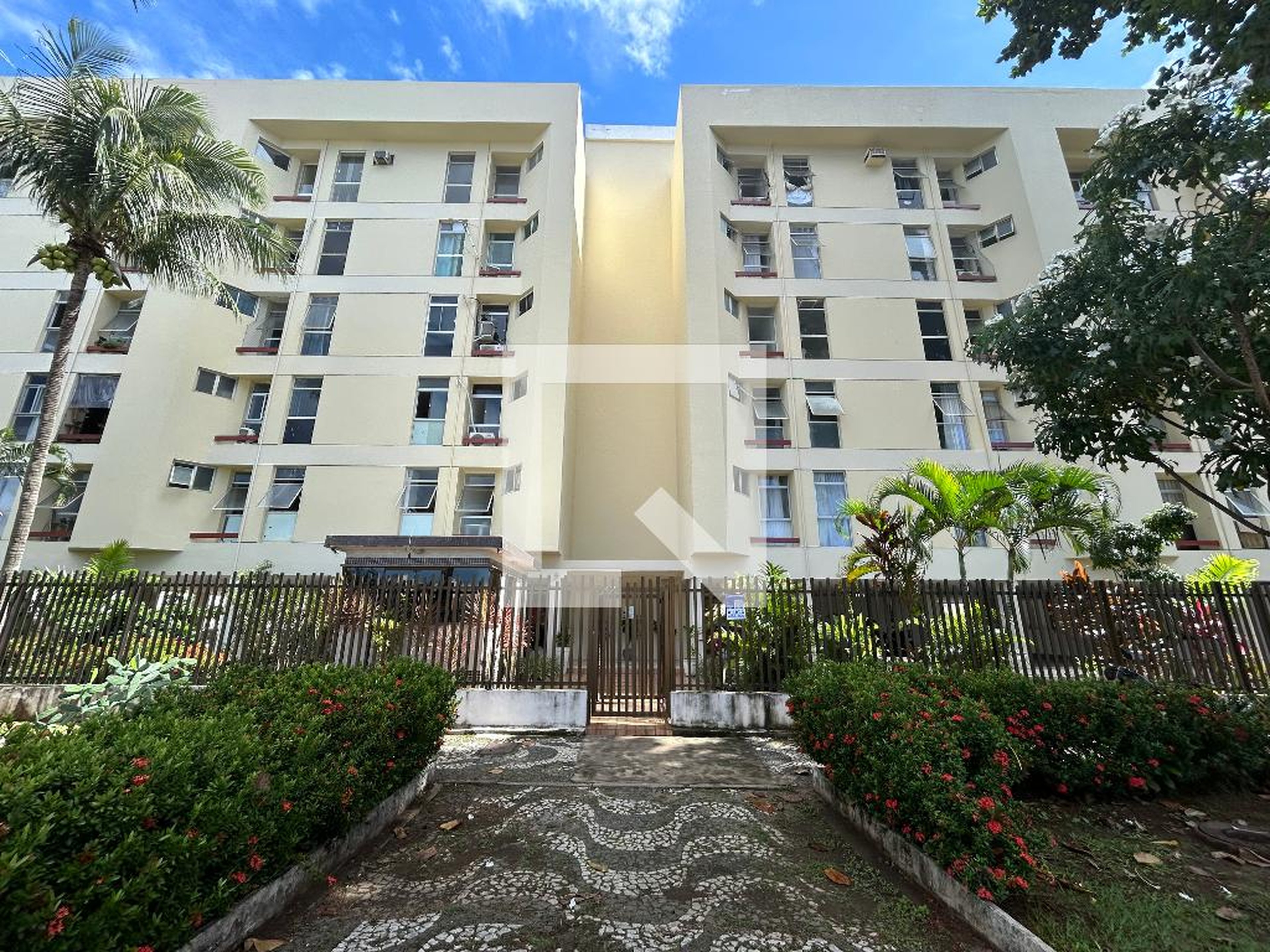 Fachada Condomínio Goya