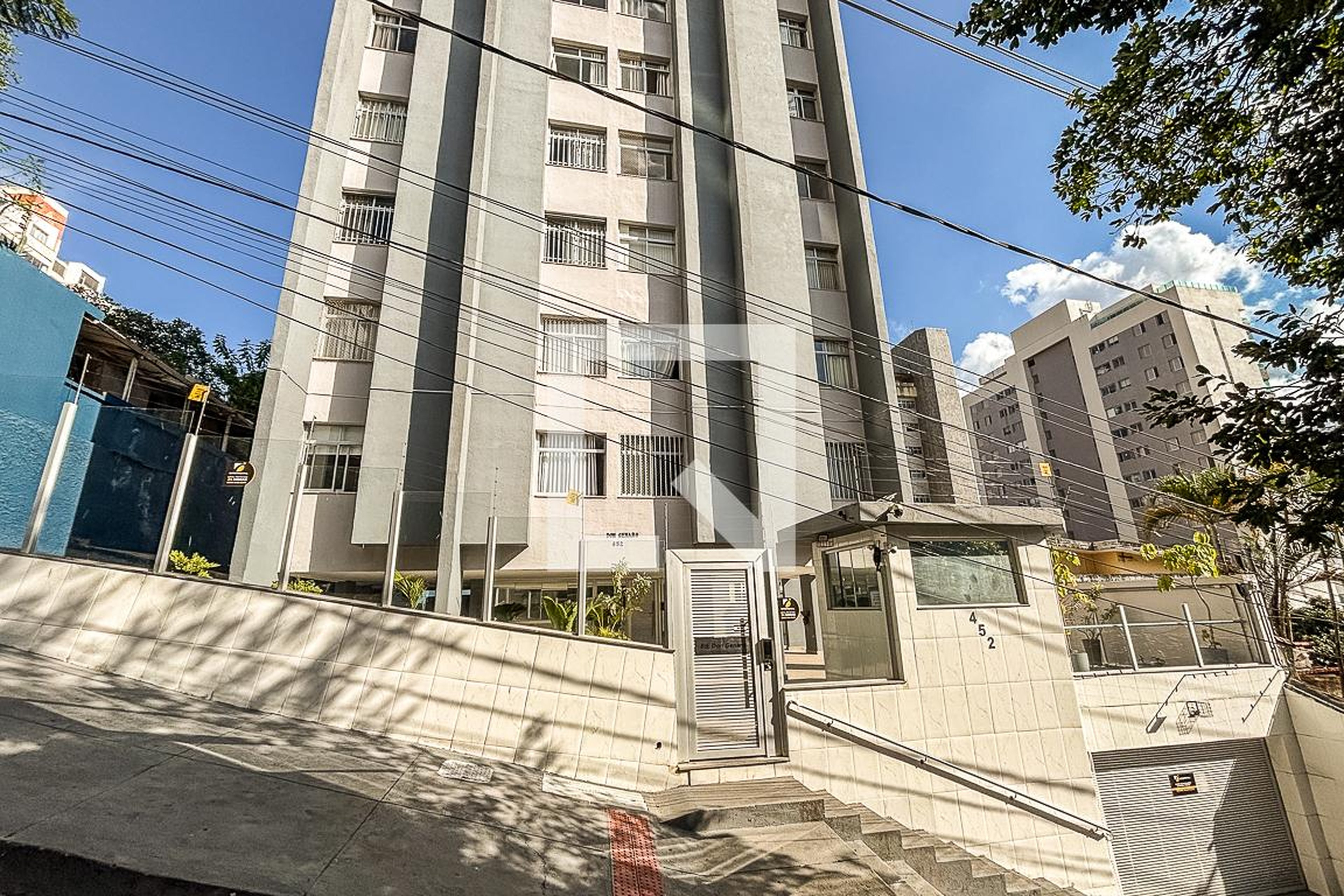 Fachada Condomínio em Rua Monte Sião, 452