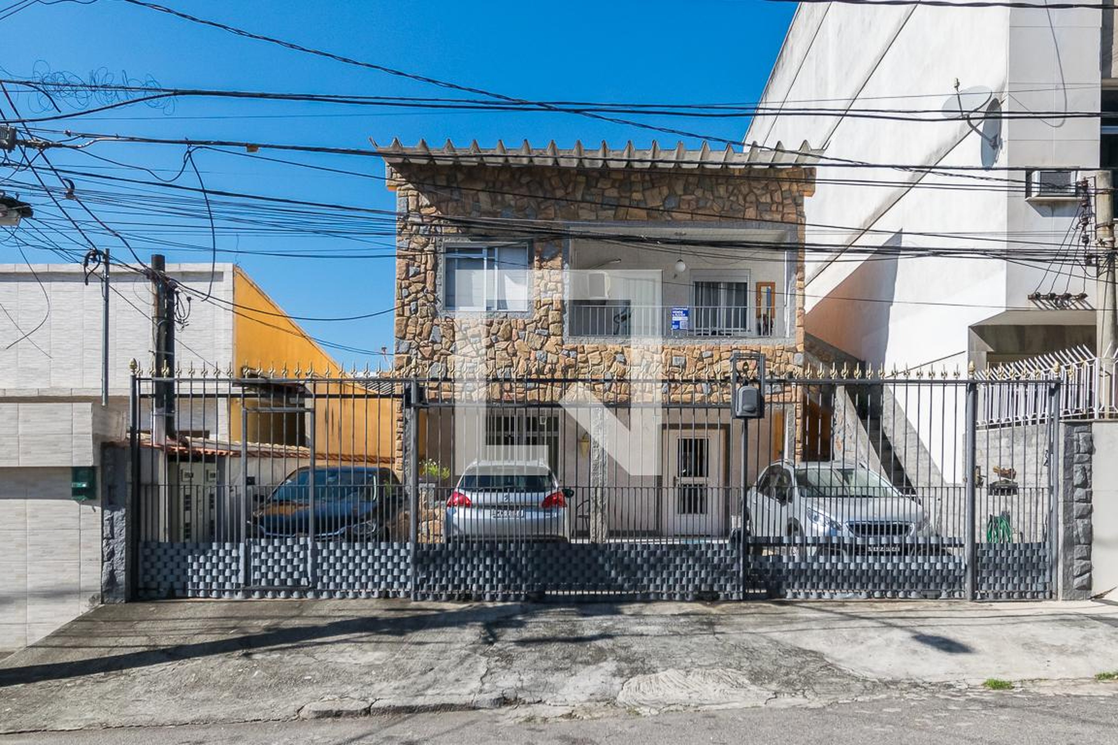 Fachada Condomínio em Rua Feliciano Pena, 418