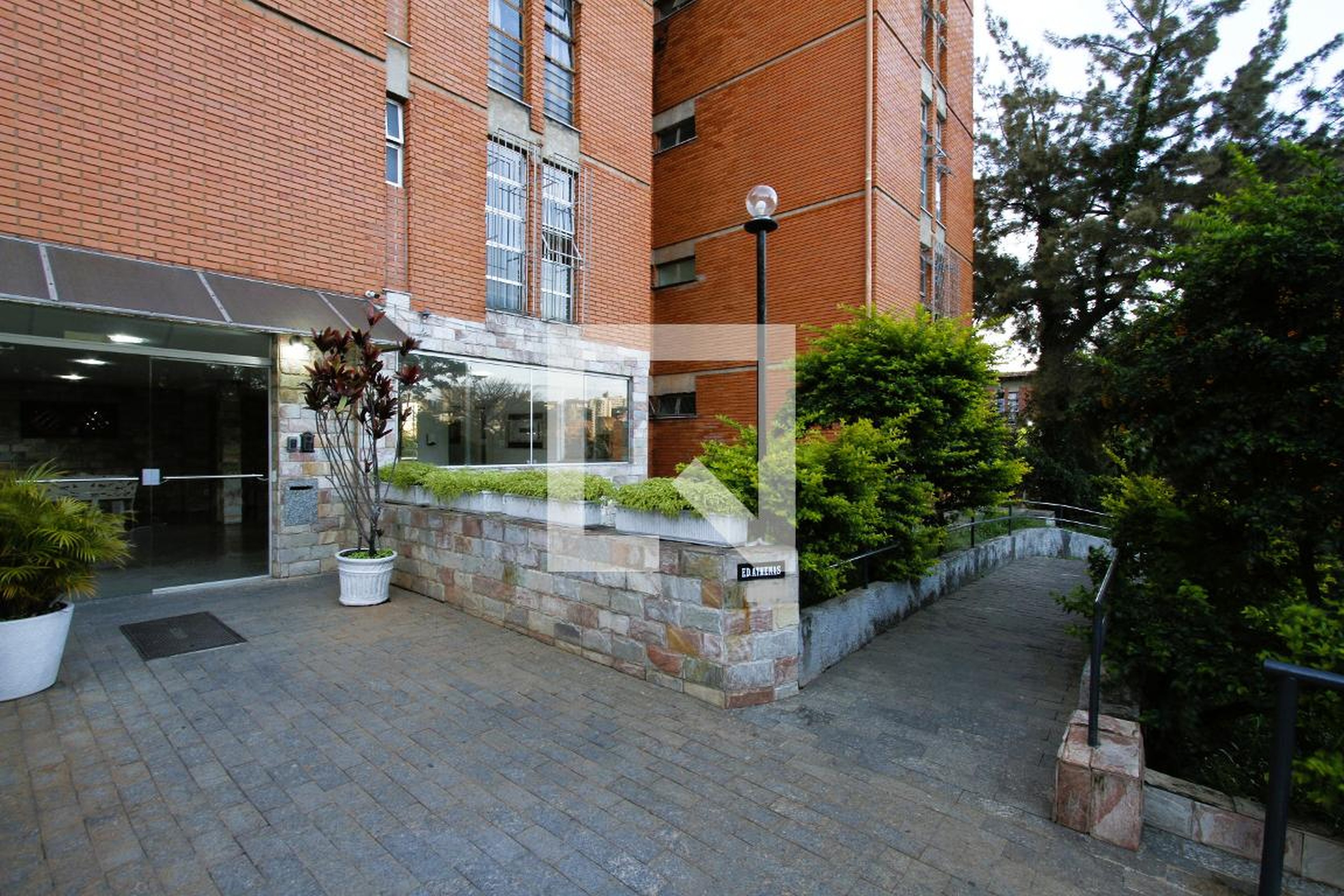 Fachada Condomínio em Rua Havana, 104