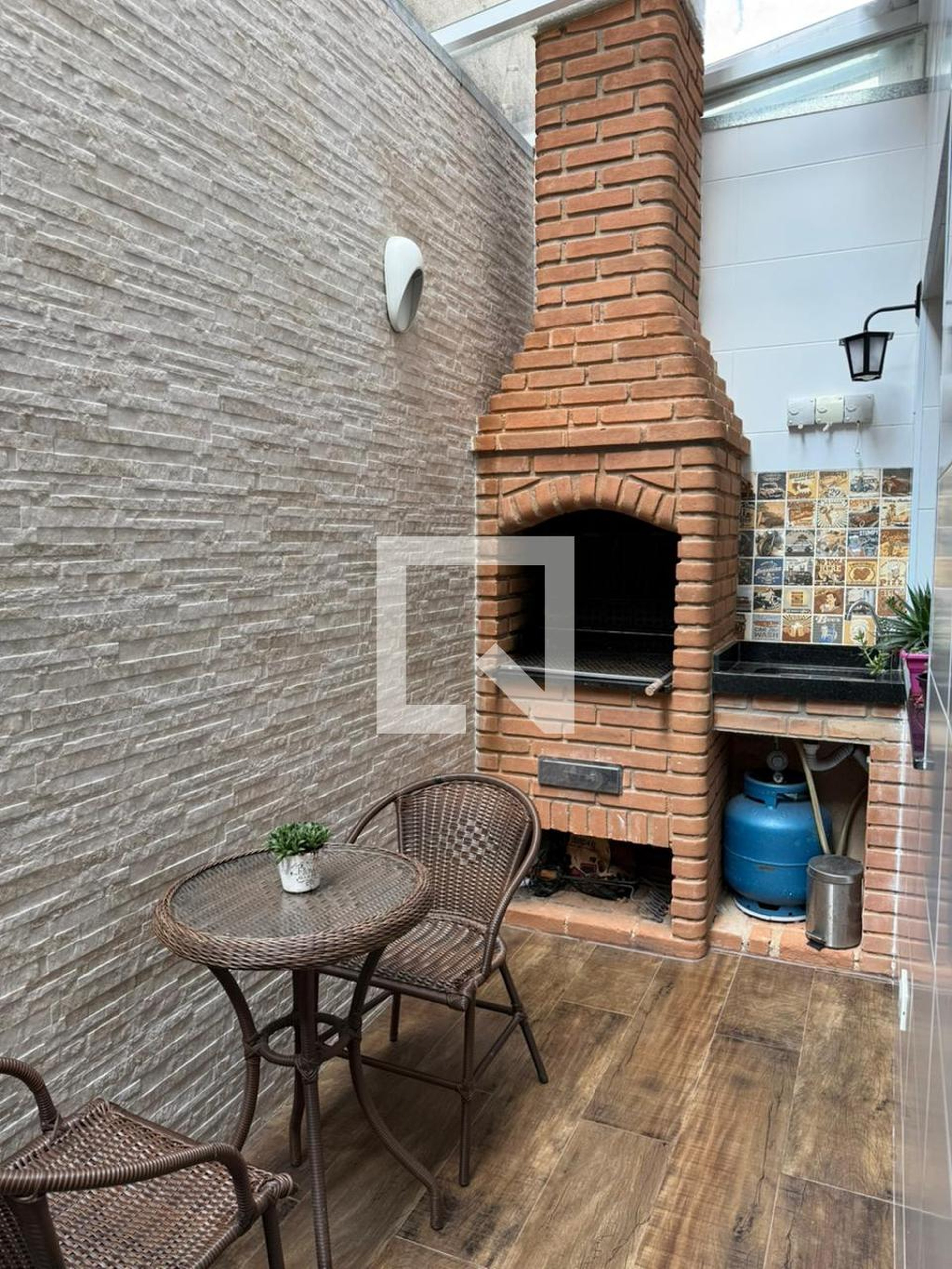 Churrasqueira - Orquídeas