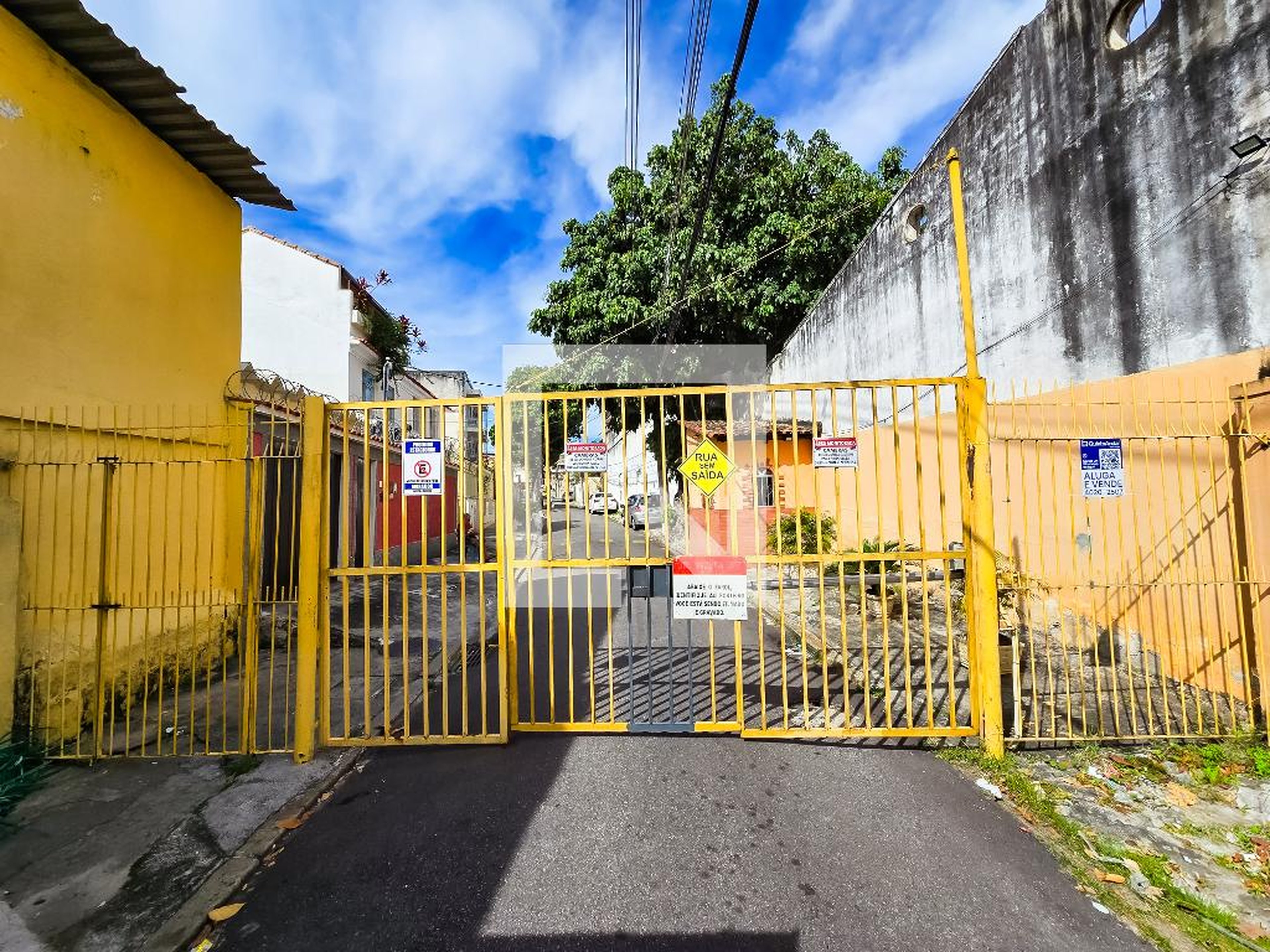Fachada do Condomínio Condomínio em Rua Genésio de Barros, 117