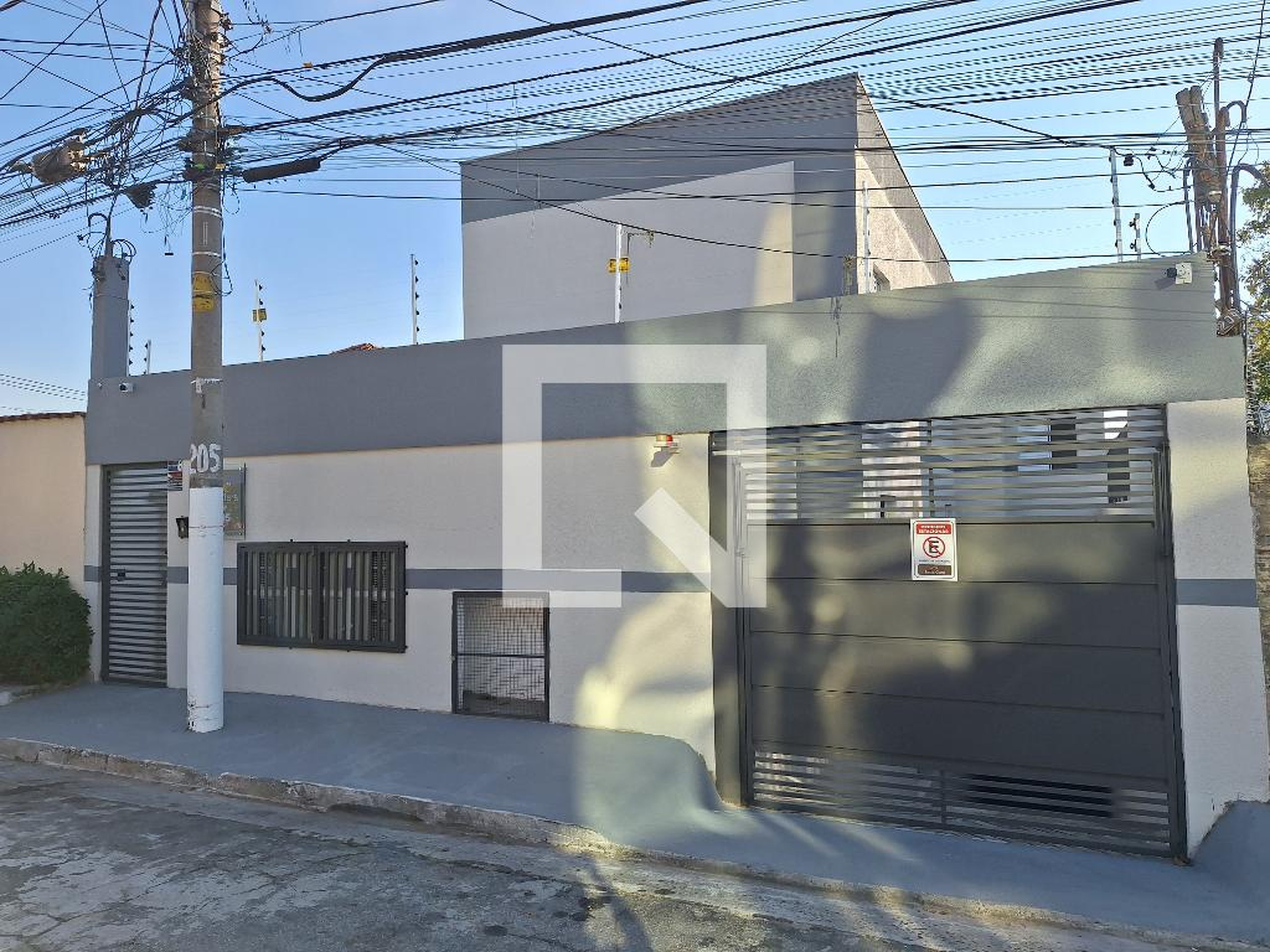 Fachada Condomínio em Rua João de Laet, 295