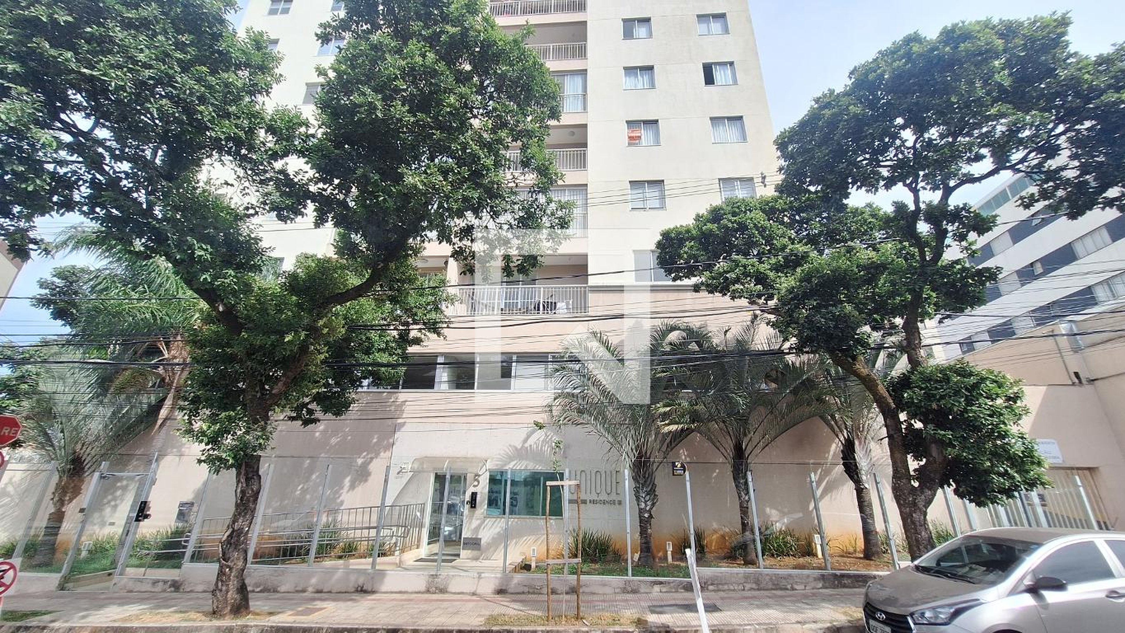 Fachada Condomínio em Rua Professor Almeida Cunha, 5