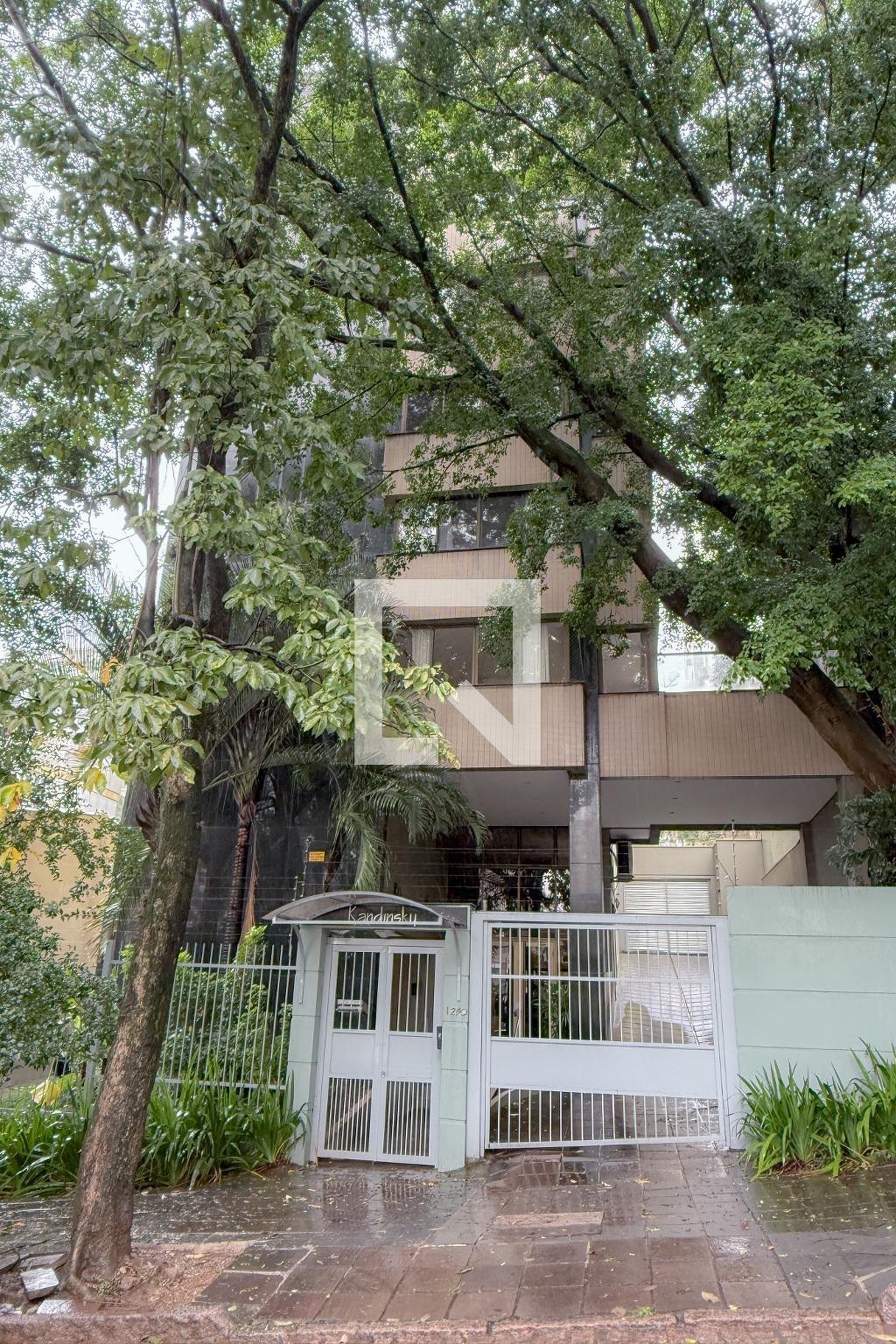Fachada Condomínio em Rua Felicissimo de Azevedo, 1250