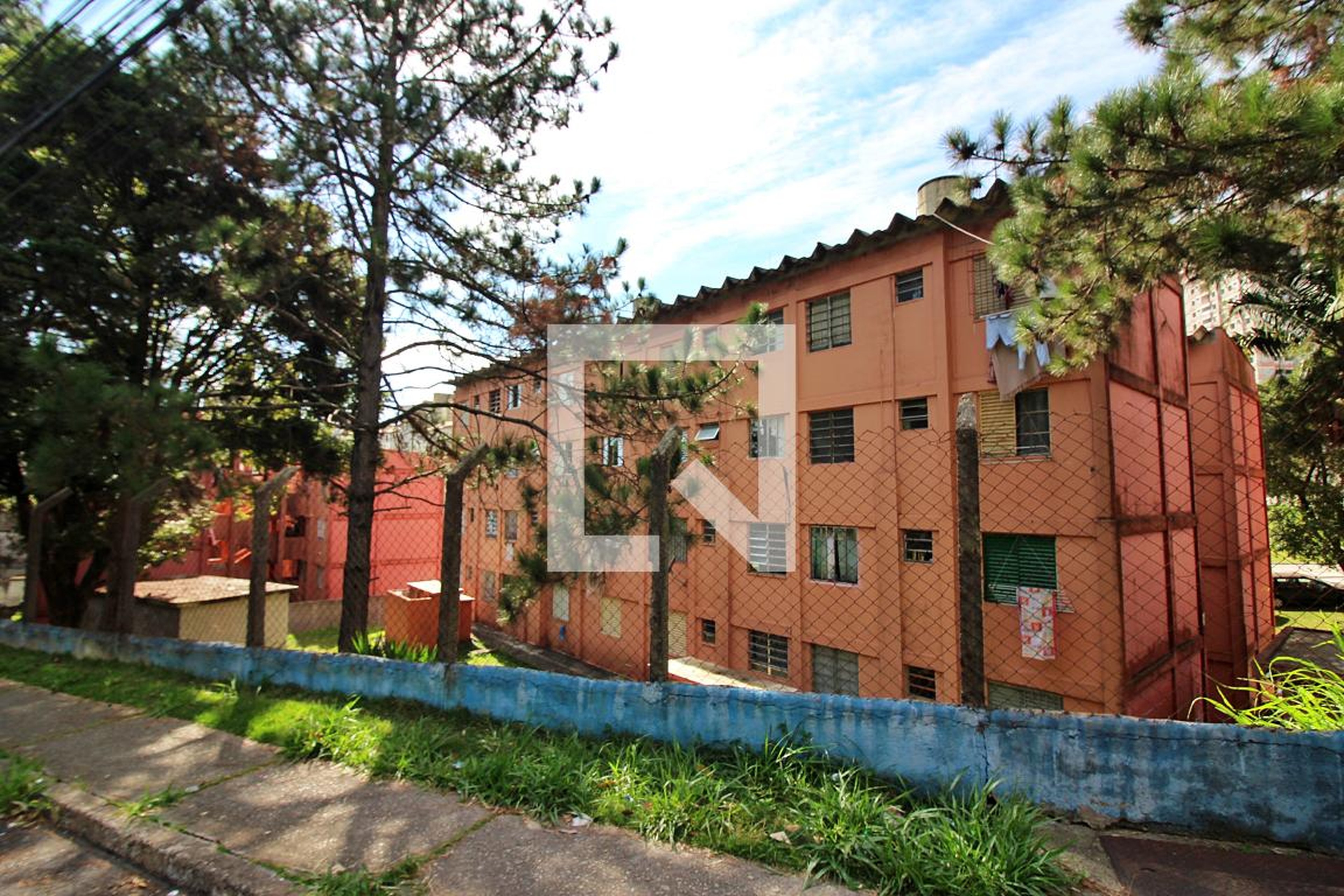 Fachada Condomínio em Rua João Antônio Butrico, 1998