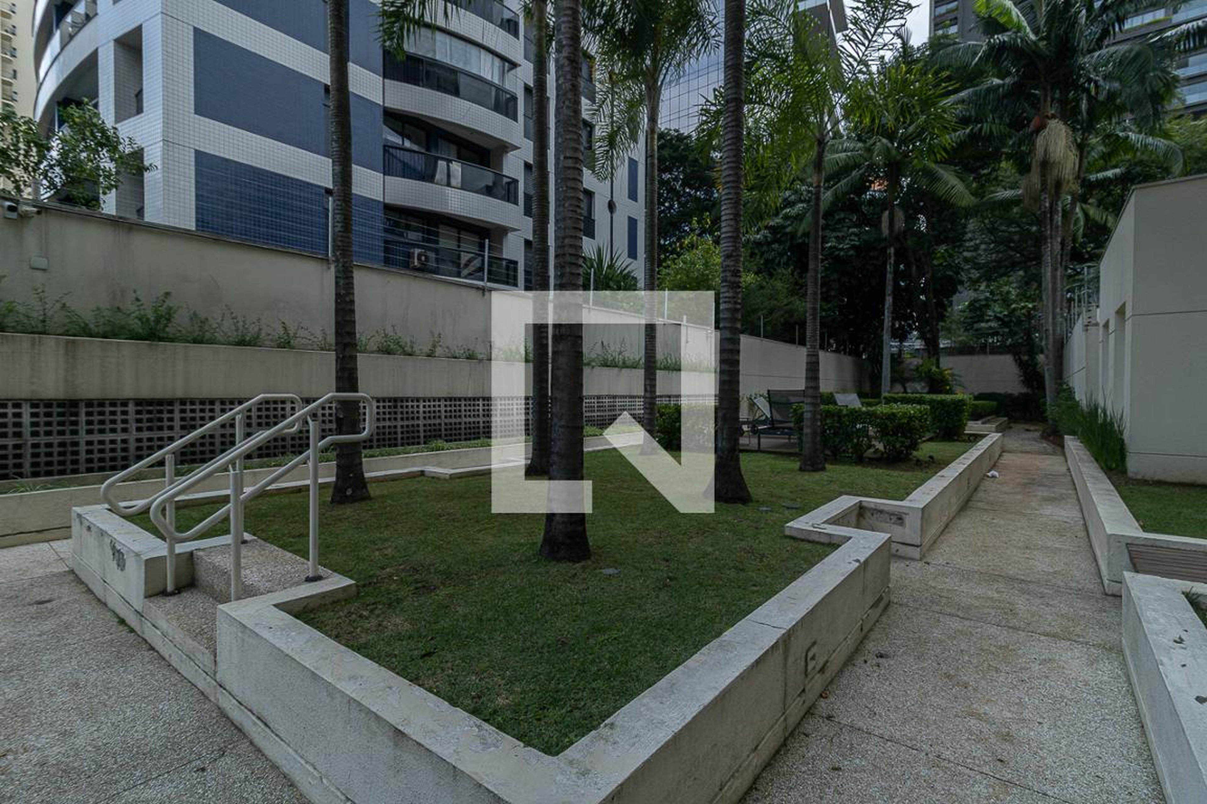 Playground - Edifício Magnum Duplex