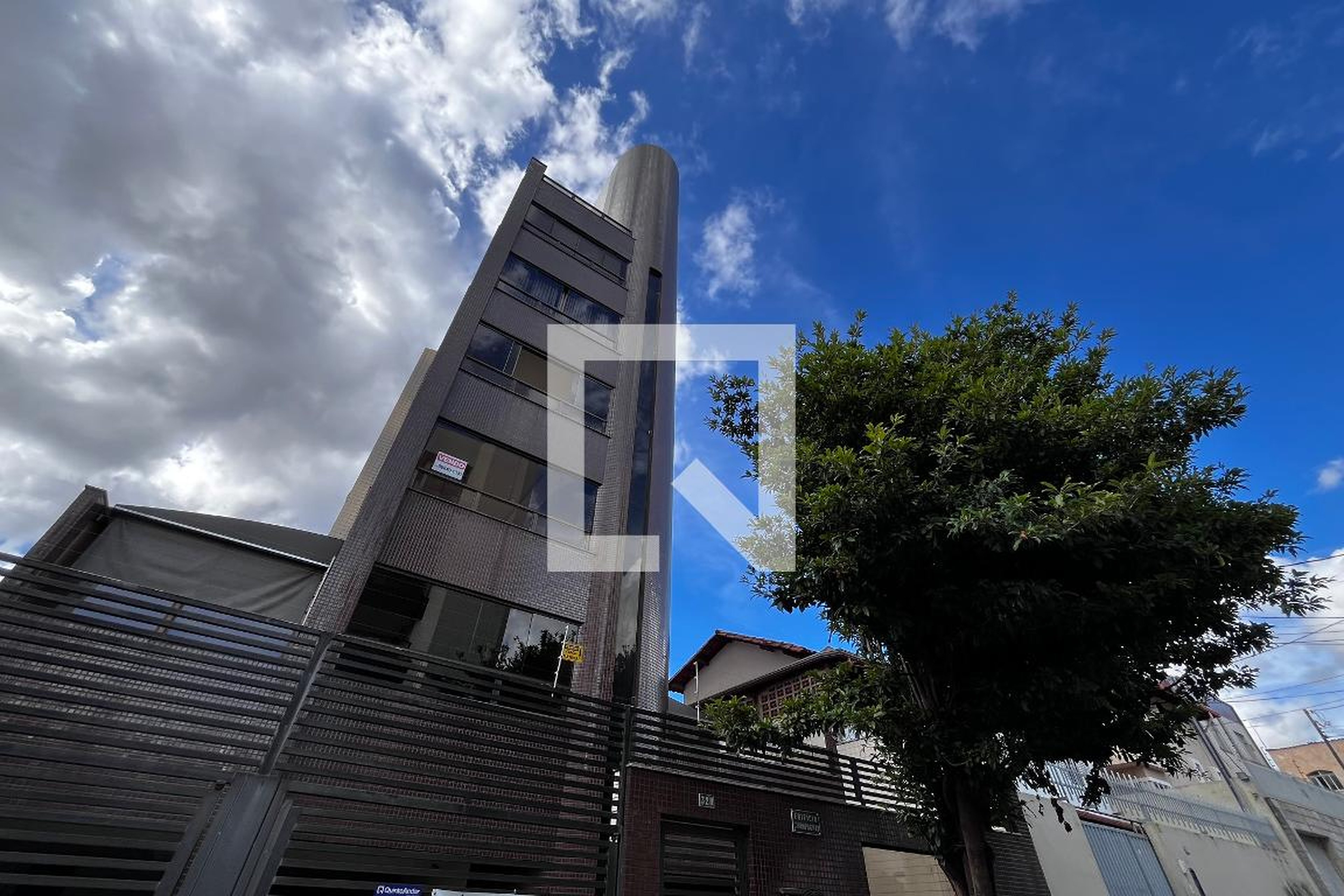 Fachada Condomínio em Rua Bacupã, 320