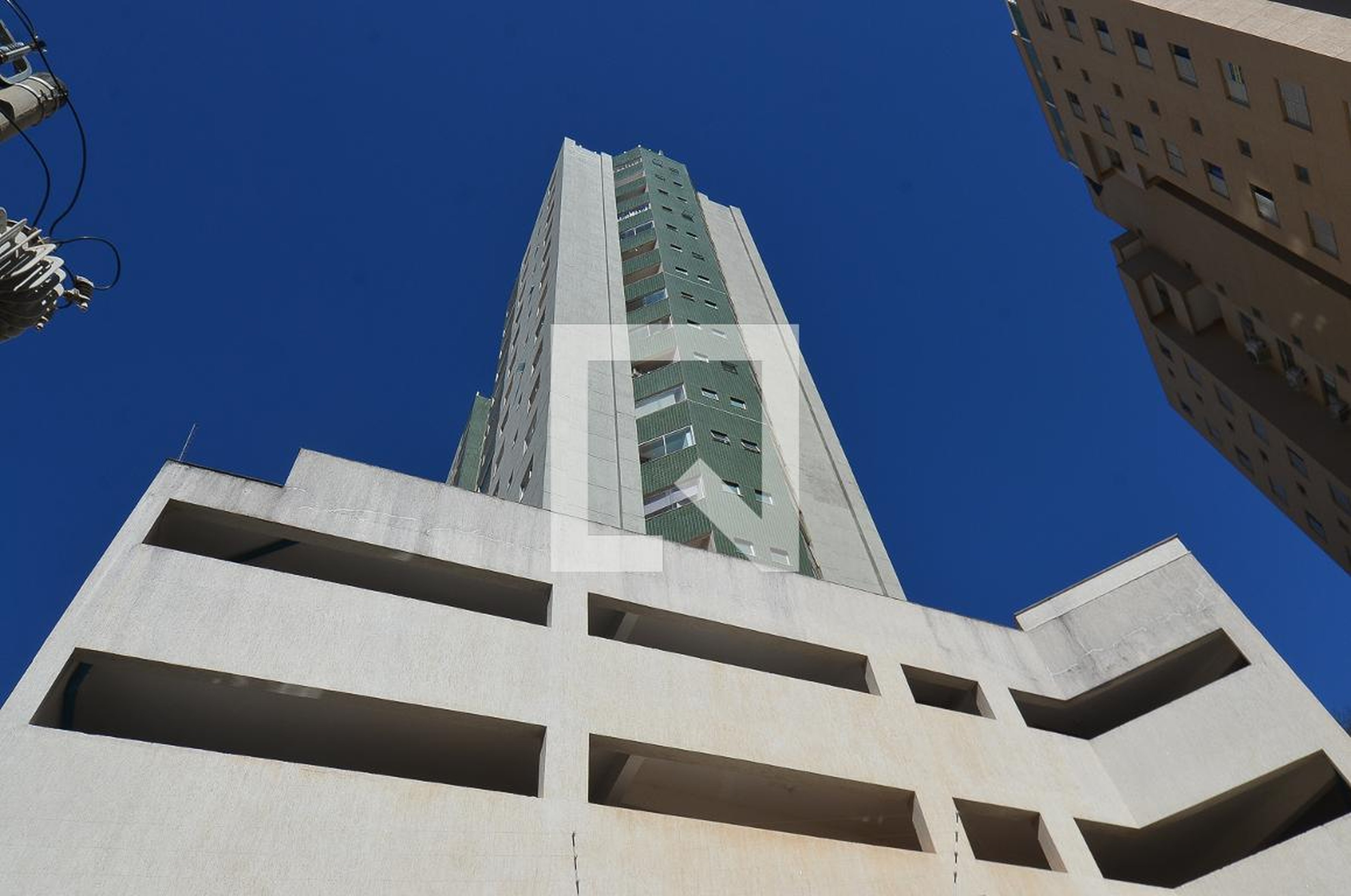 Fachada Condomínio em Rua Equador, 223