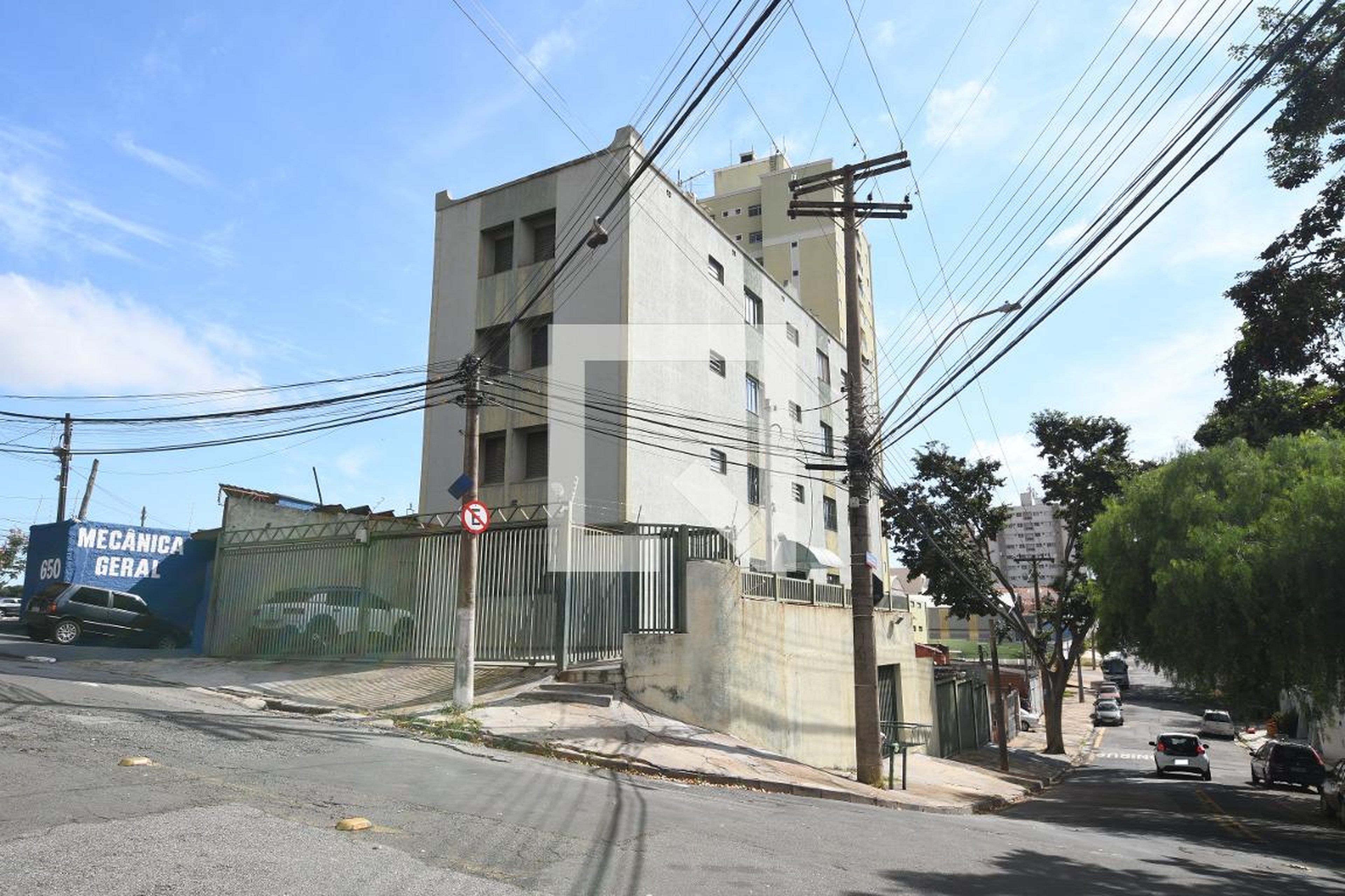 Fachada do Prédio Condomínio DI Roma