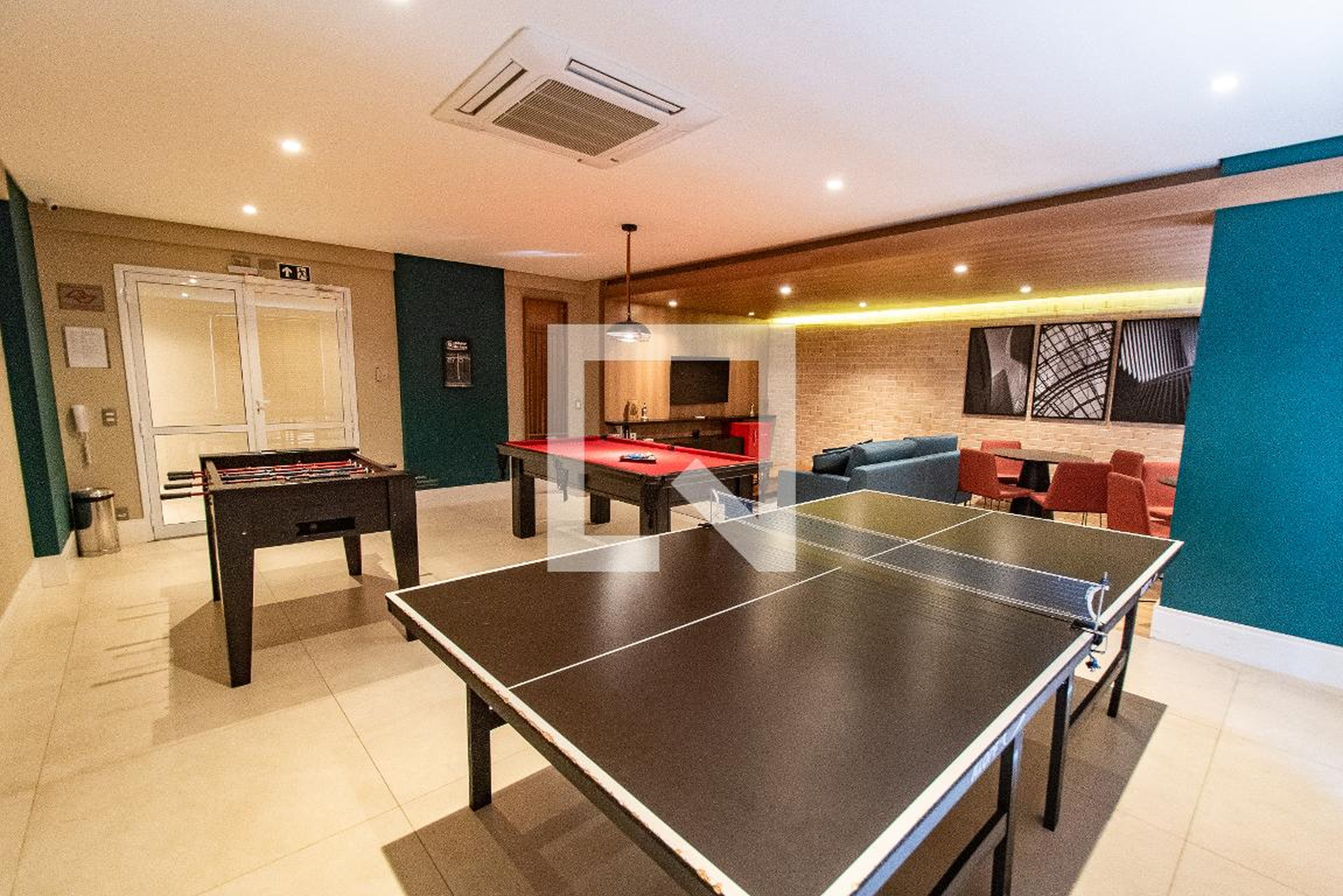Sala de jogos - Lino 748