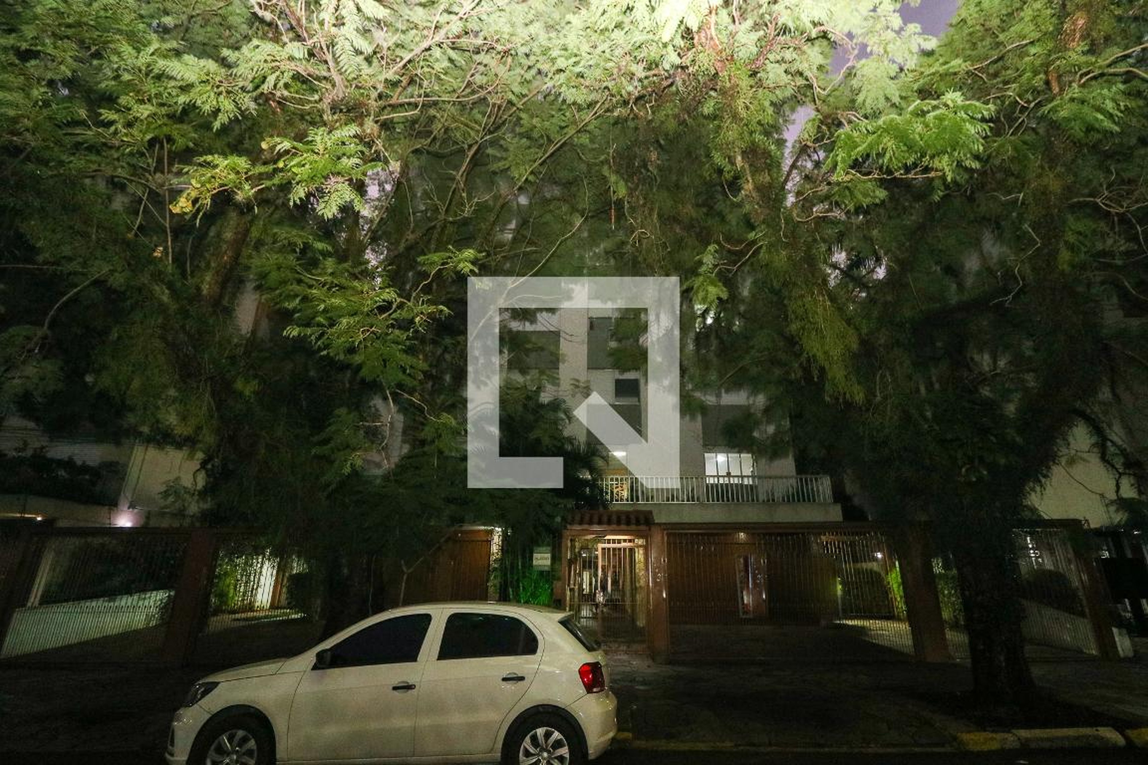 Fachada do Prédio Condomínio Solar do Poeta