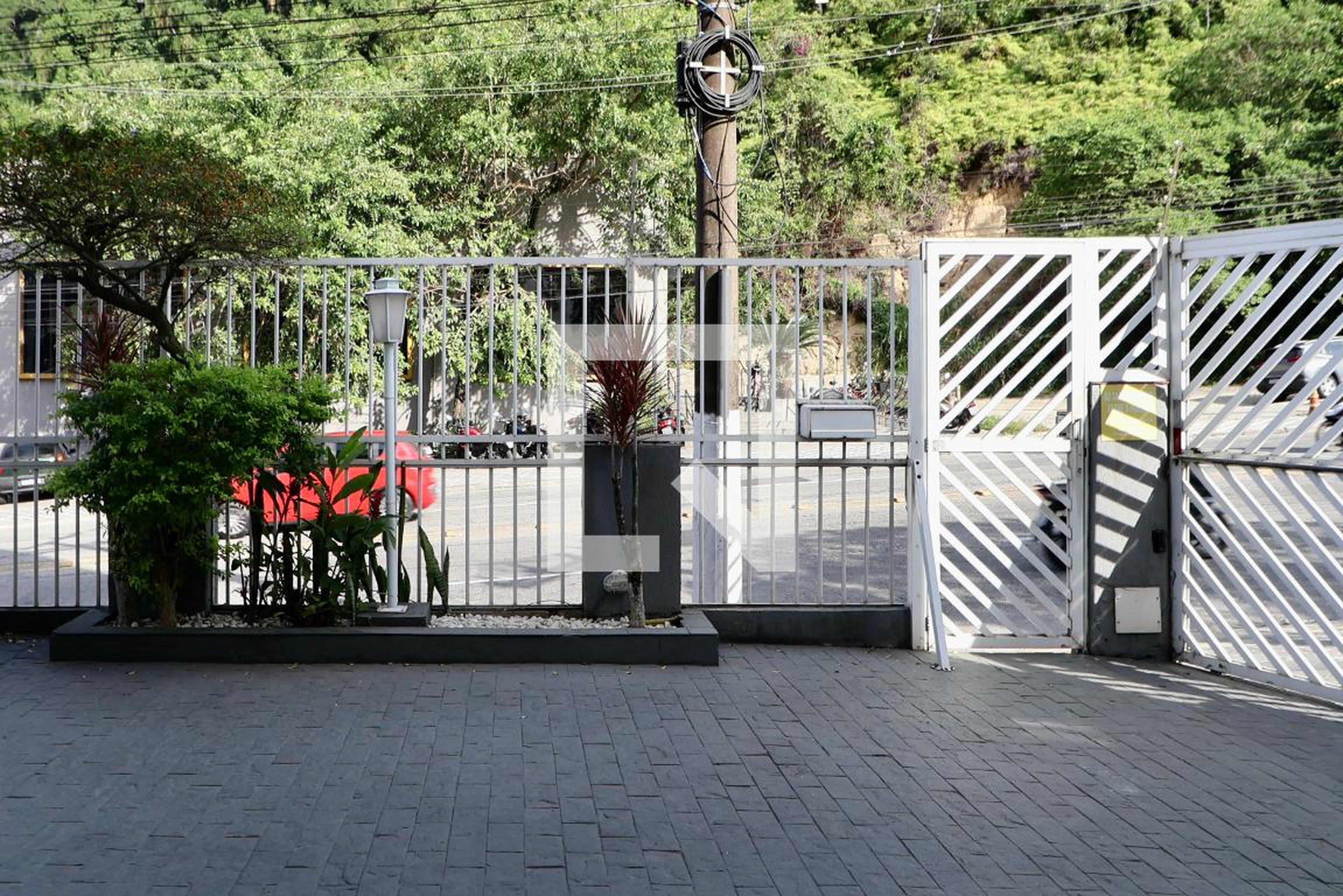 Fachada Condomínio em Avenida Dom Pedro I, 44