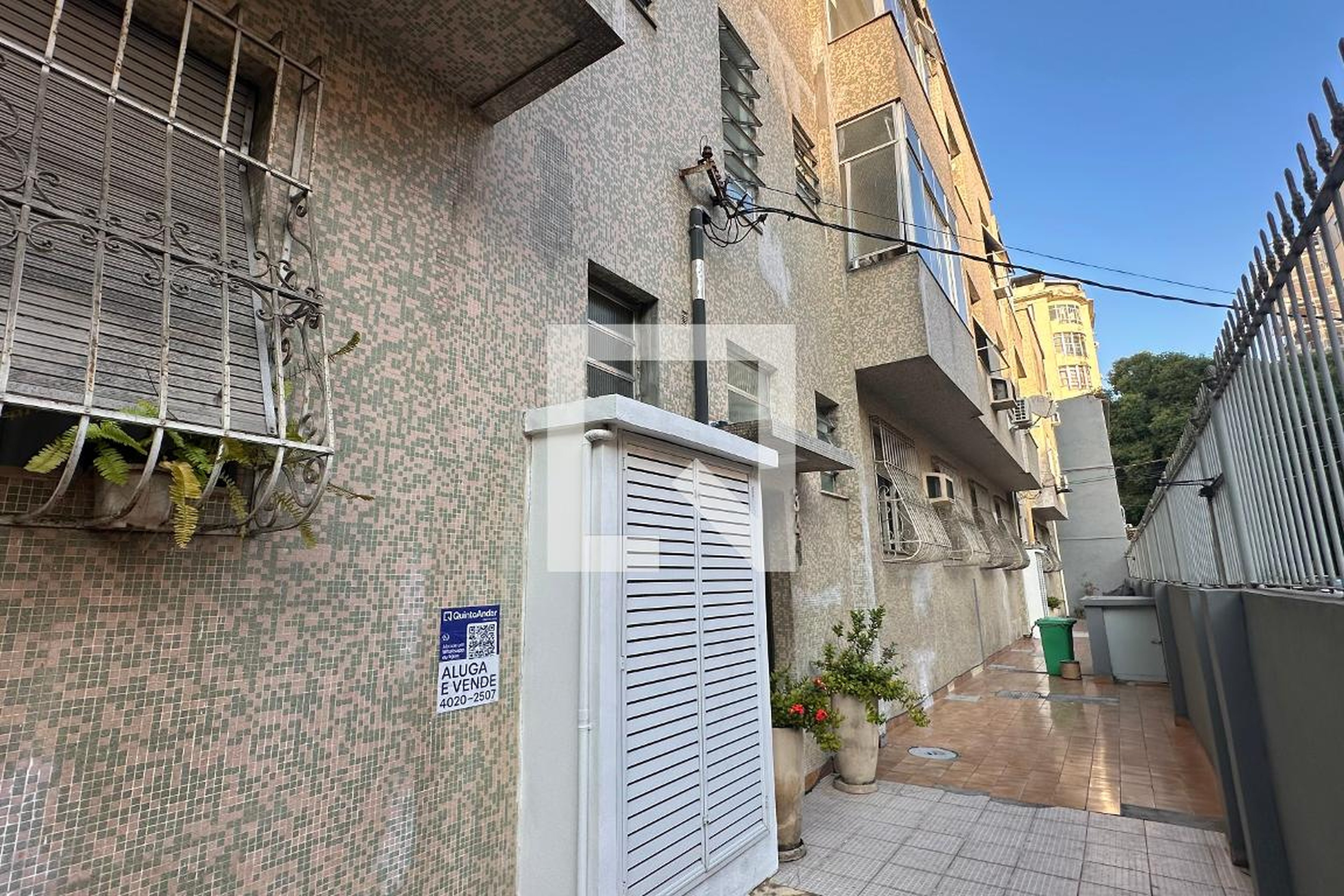 Fachada Condomínio em Rua Sorocaba, 341