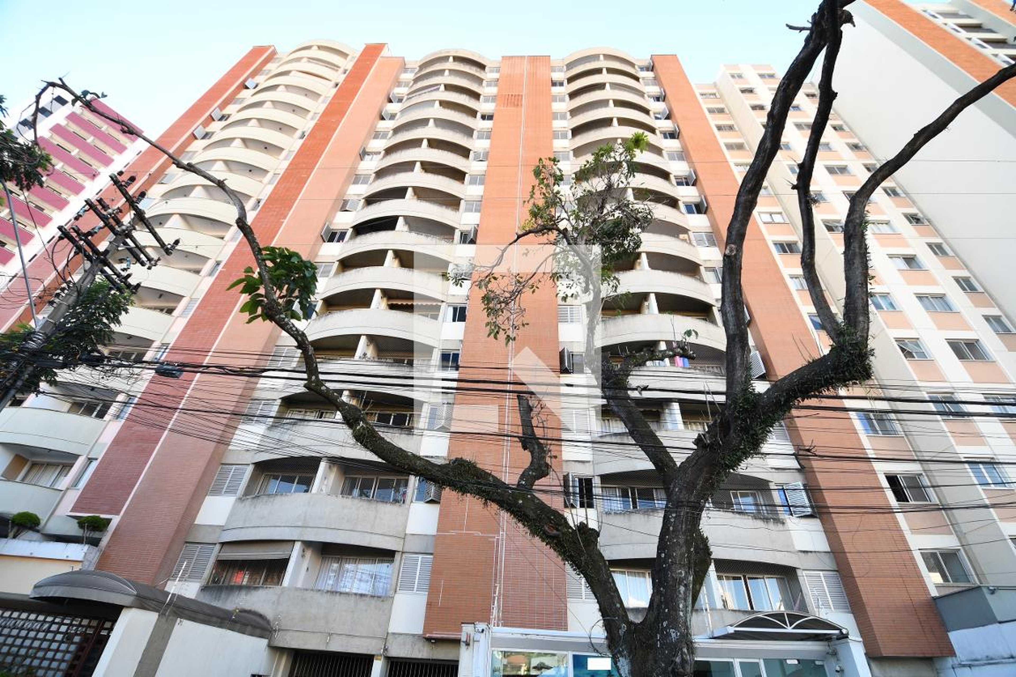 Fachada do Prédio Condomínio em Rua Doutor Antônio Álvares Lôbo, 432