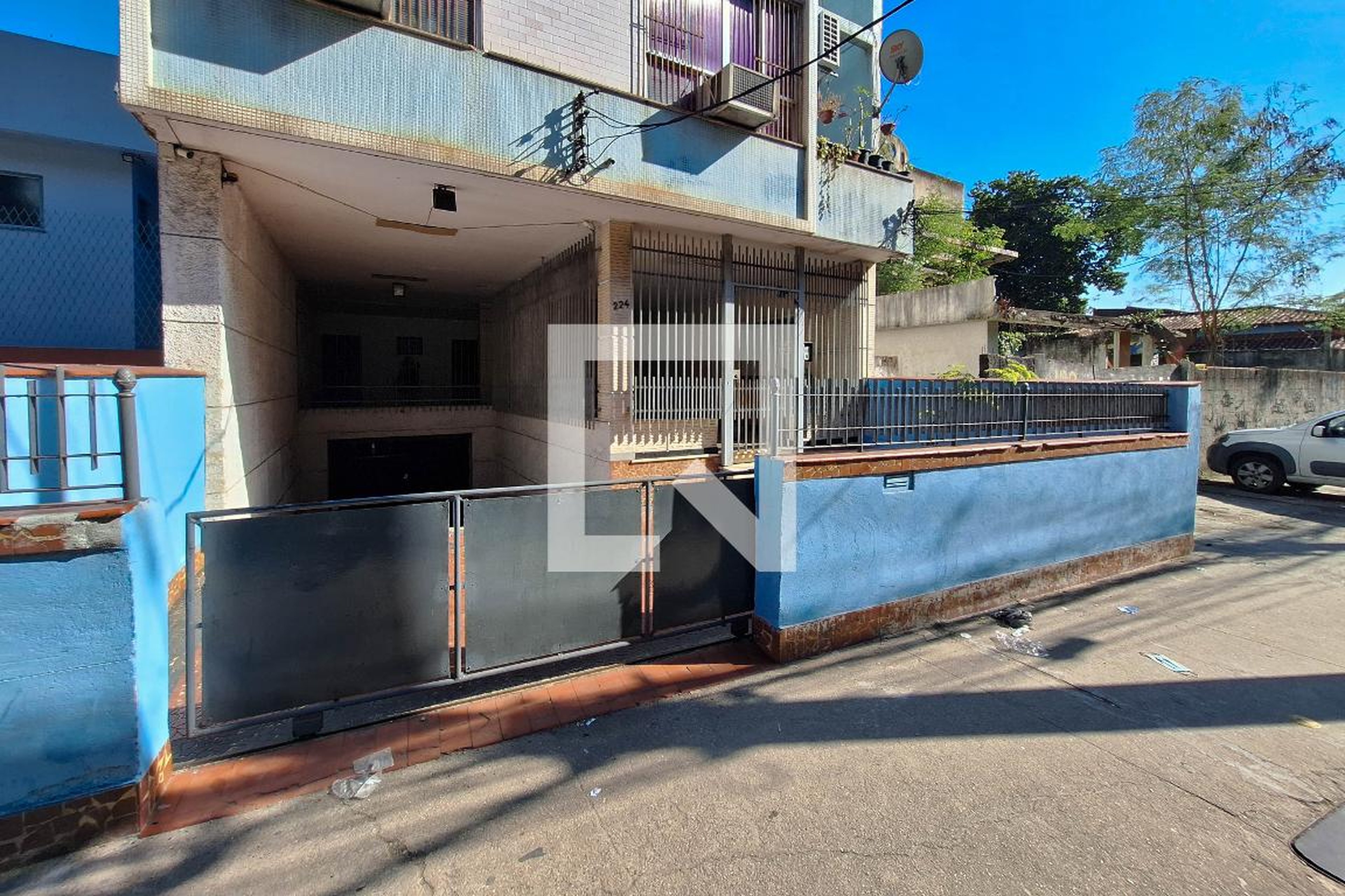 Fachada Condomínio em Rua Desembargador Lima Castro, 224