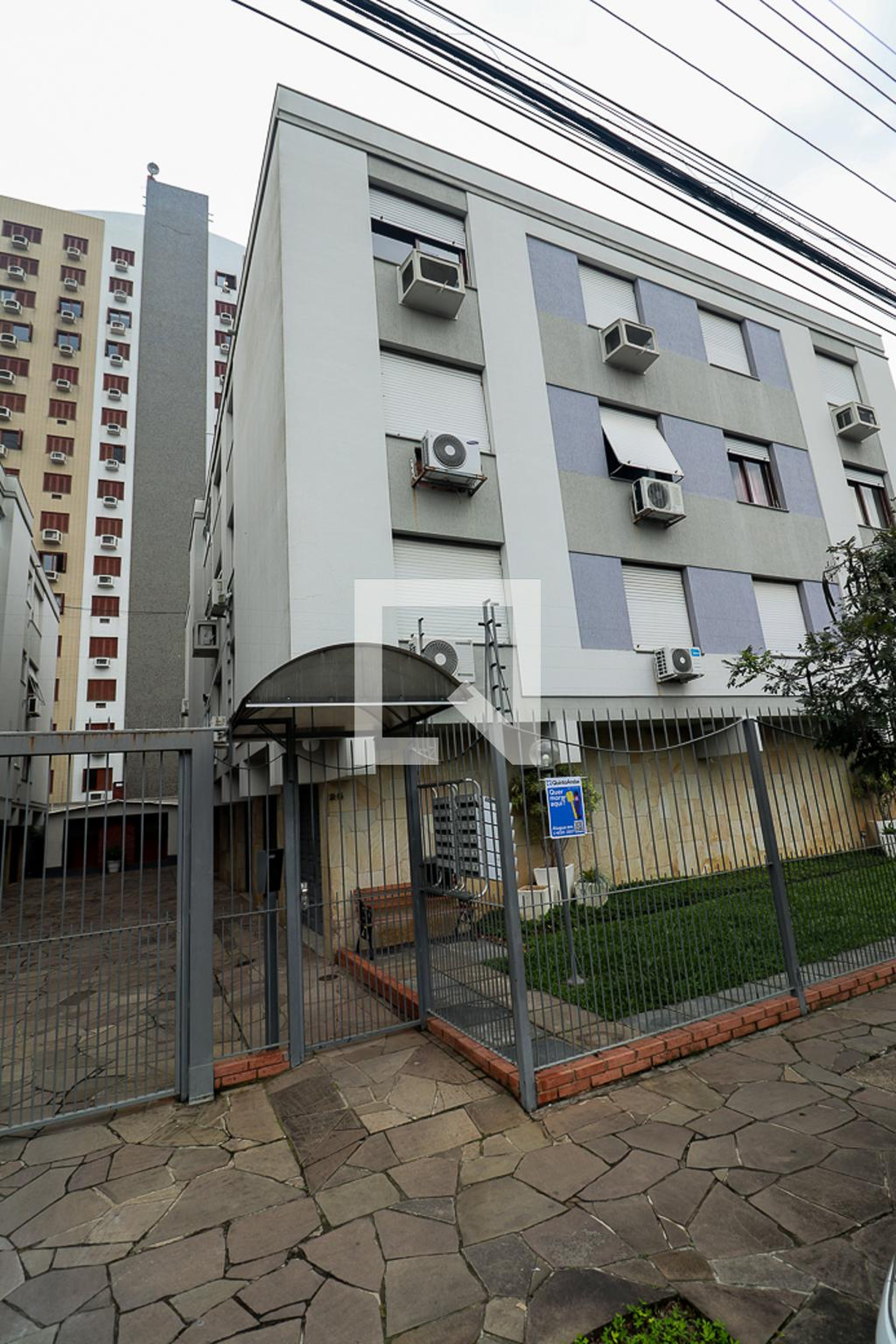 Fachada Condomínio em Rua Doutor Derly Monteiro, 25