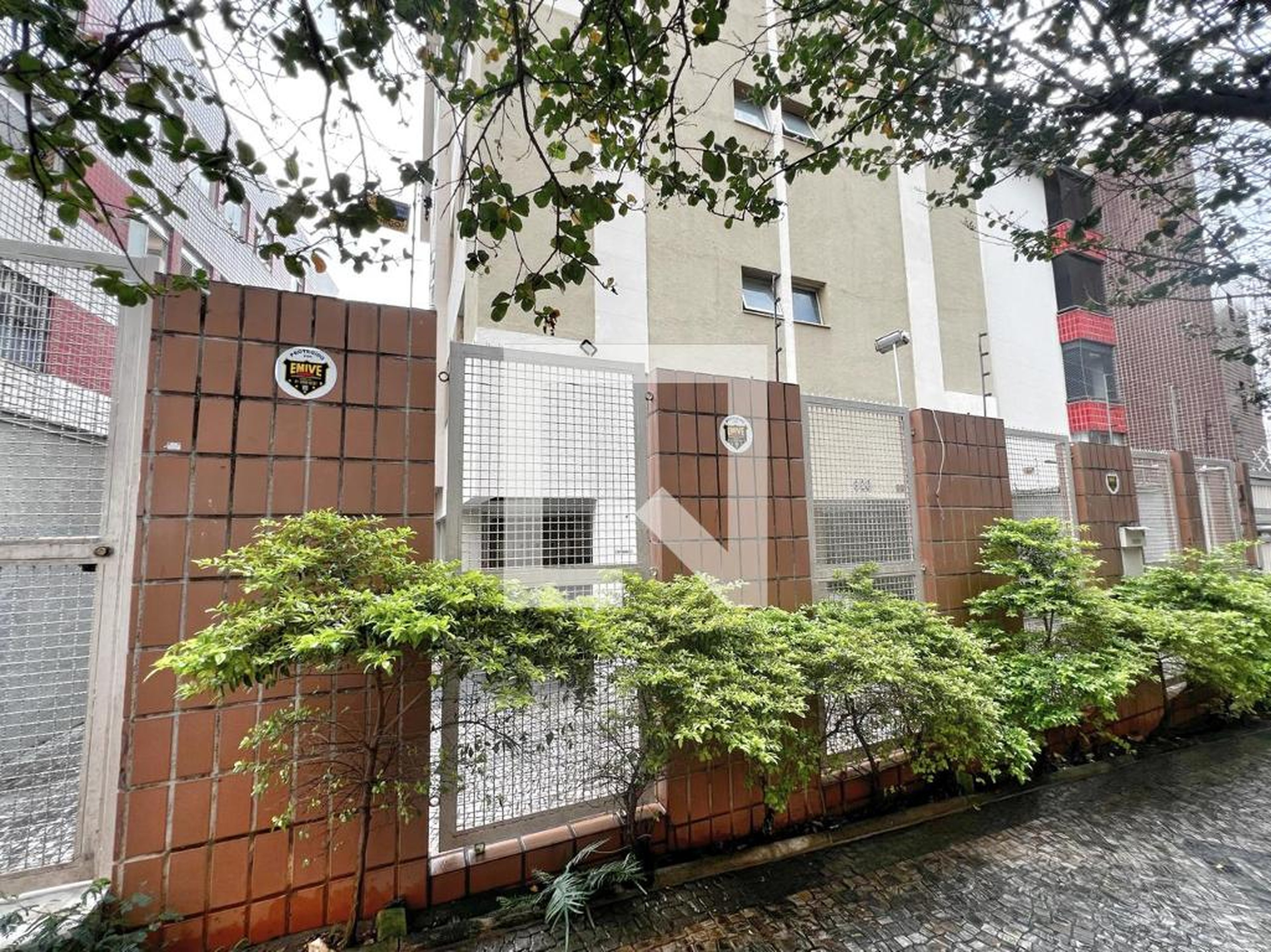 Fachada Condomínio em Rua Estácio de Sá, 920