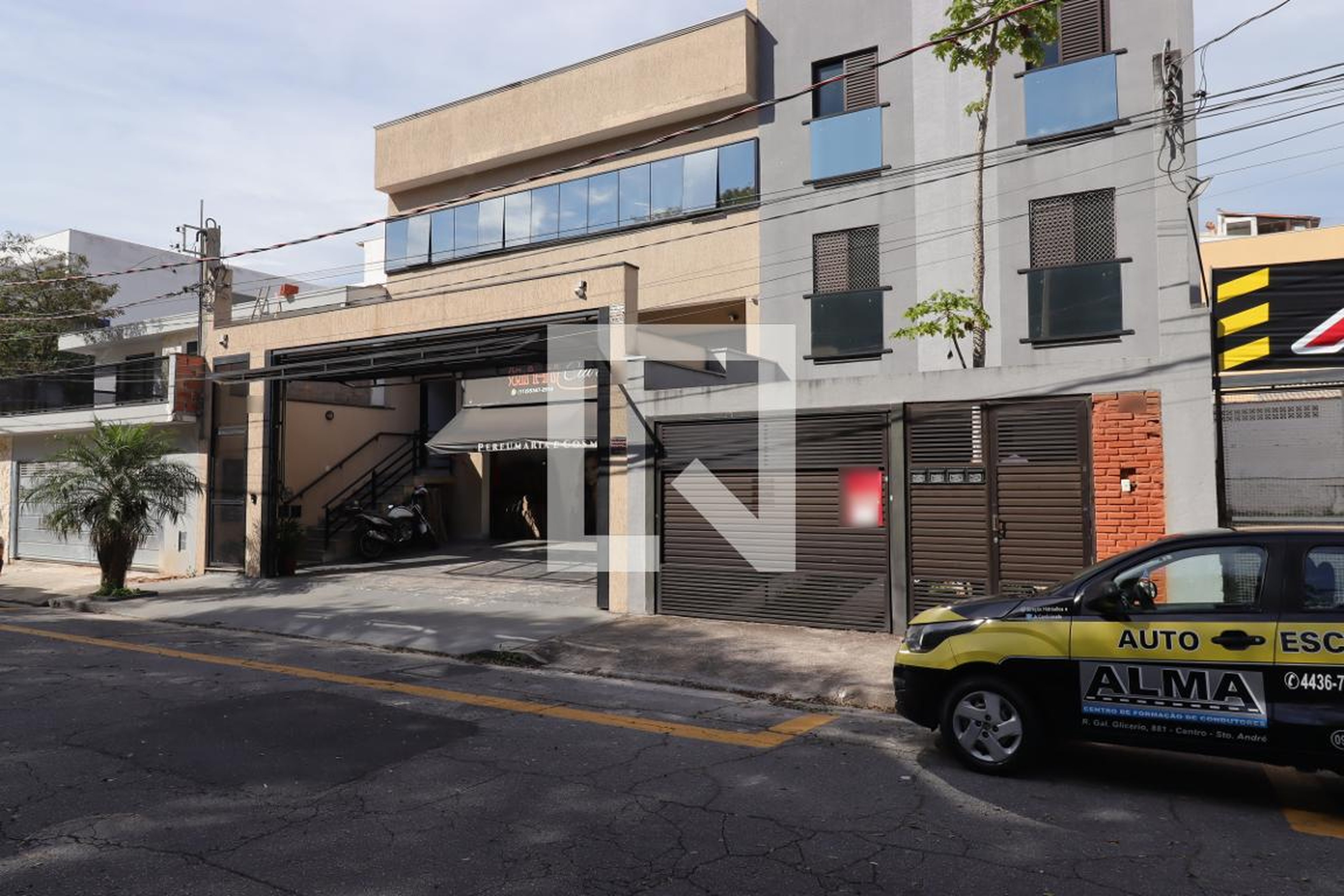 Fachada Condomínio em Largo Treze de Maio, 29