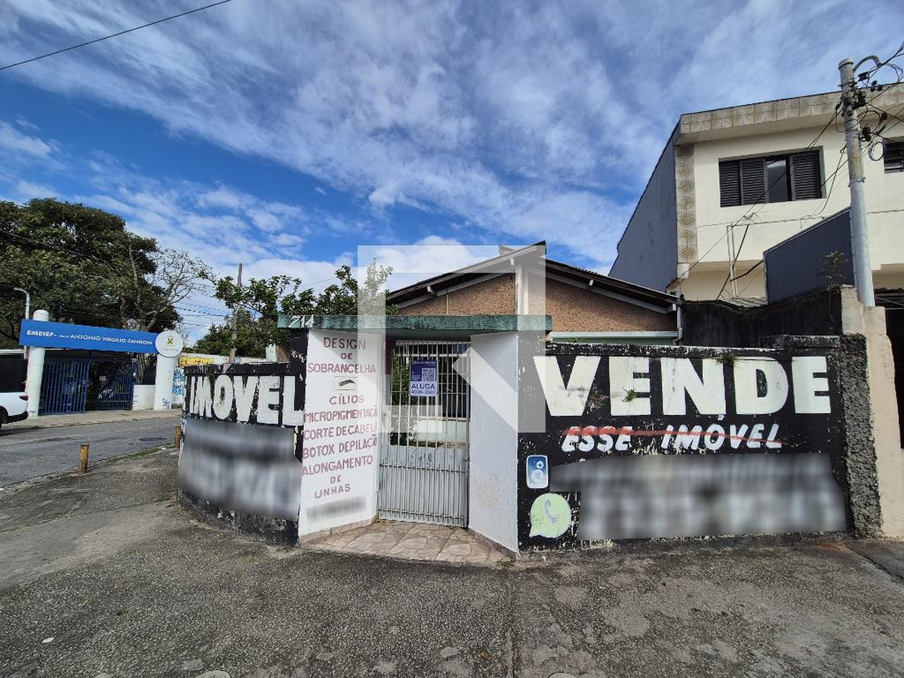 Fachada Condomínio em Rua Agulhas Negras, 714