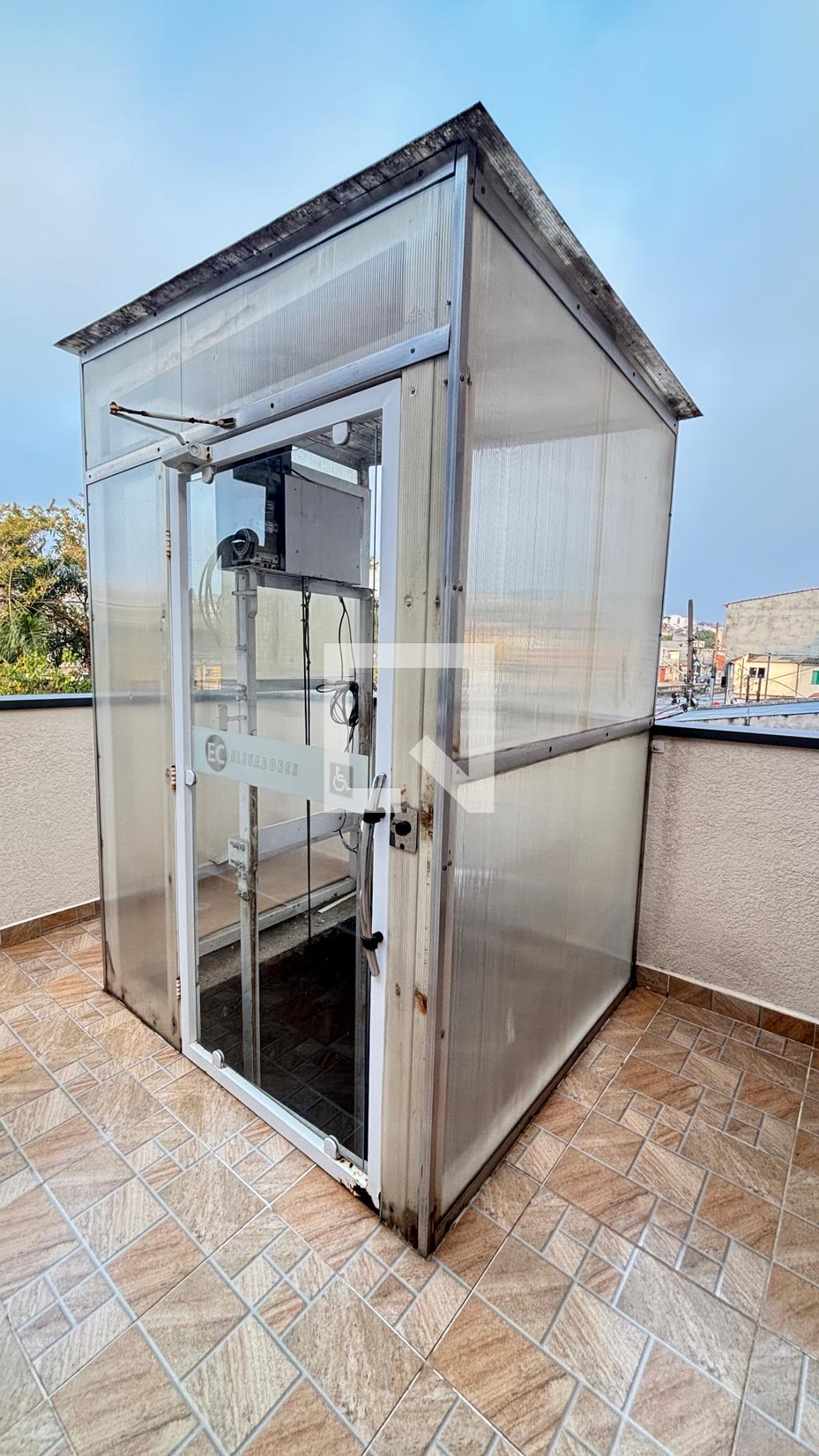 Elevador - Residencial Canaã