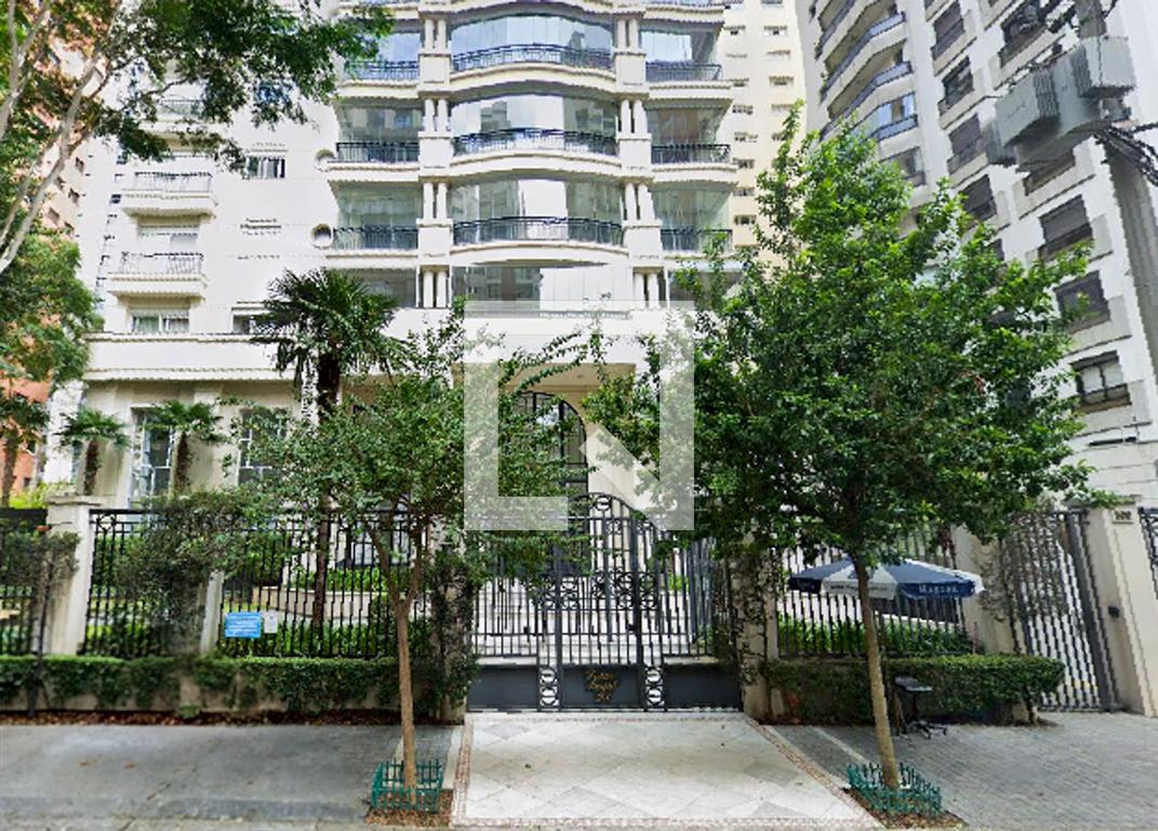 Fachada Condomínio Palais Royal