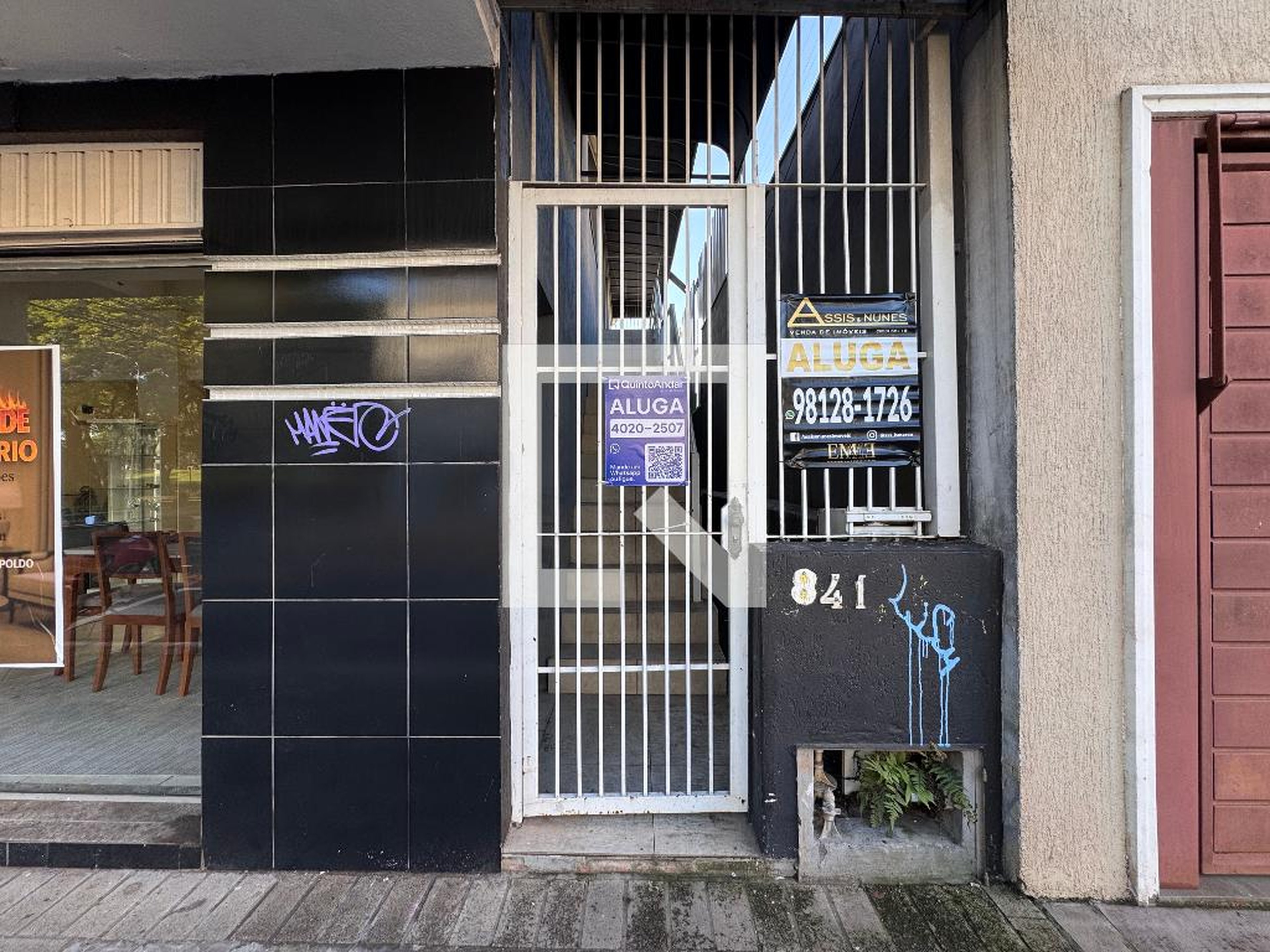 Fachada Condomínio em Rua Osvaldo Aranha, 841