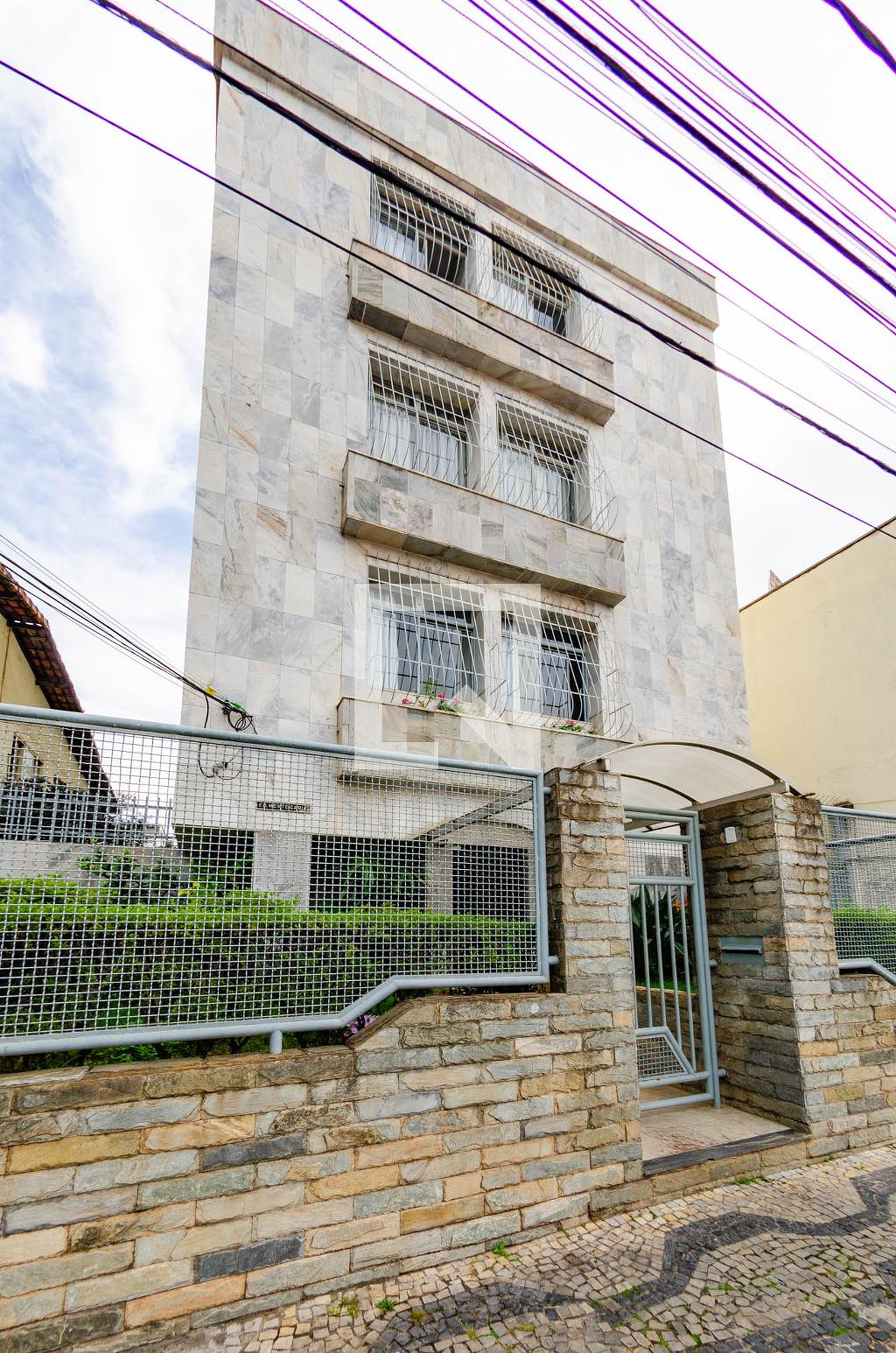 Fachada Condomínio em Rua Dom Lúcio Antunes, 650