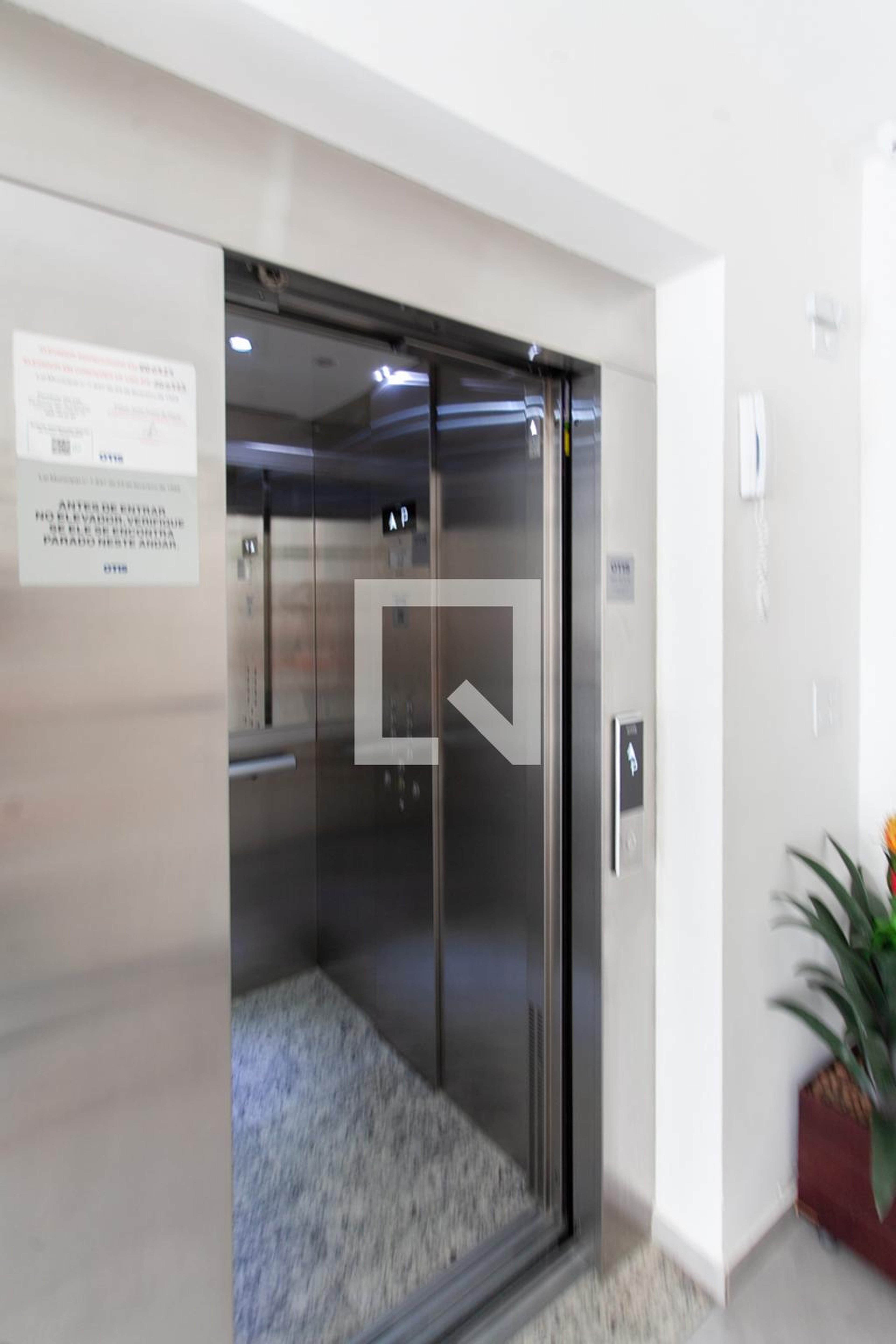 Elevador - Residencial Prado