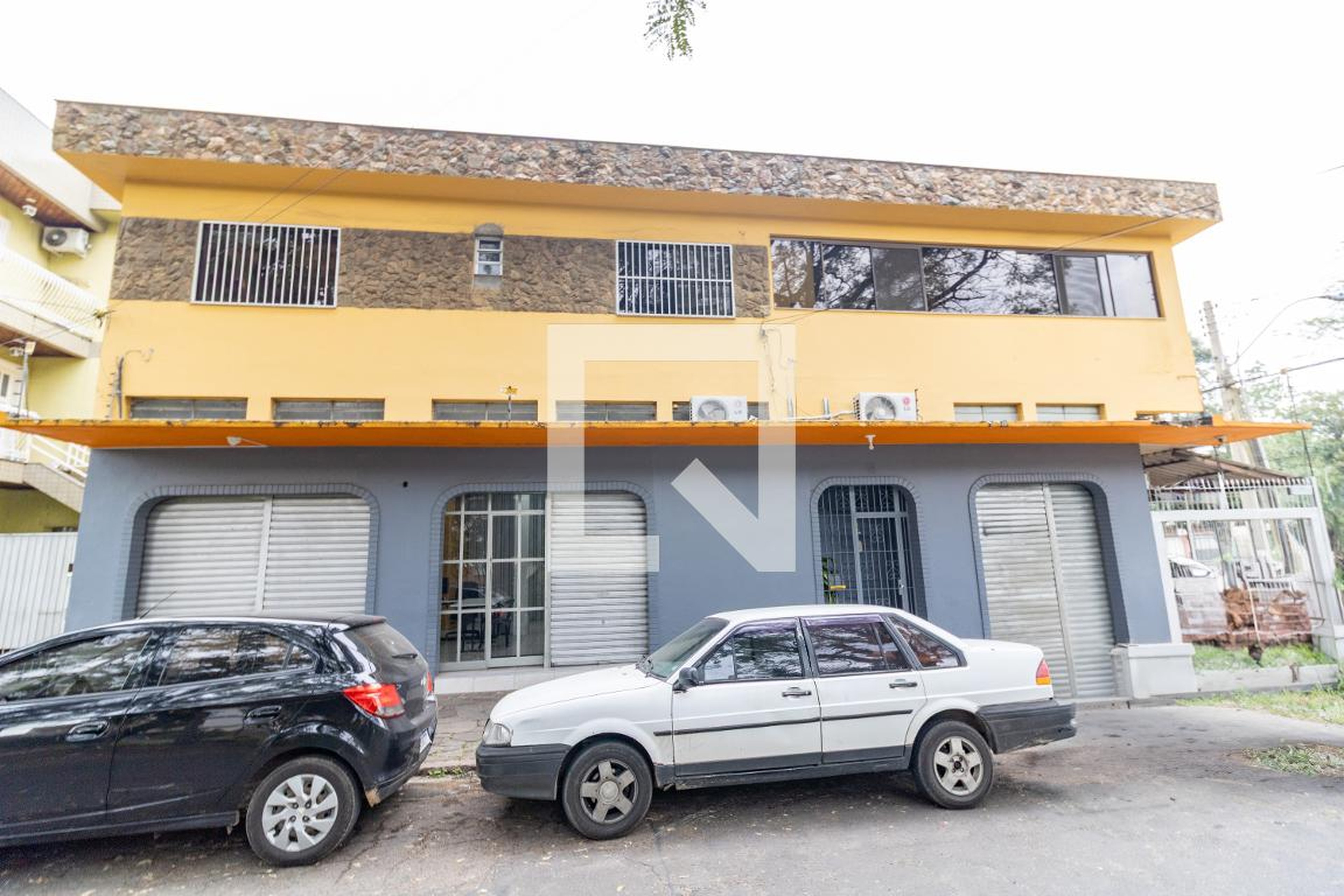 Fachada Condomínio em Rua Marquês de Souza, 25