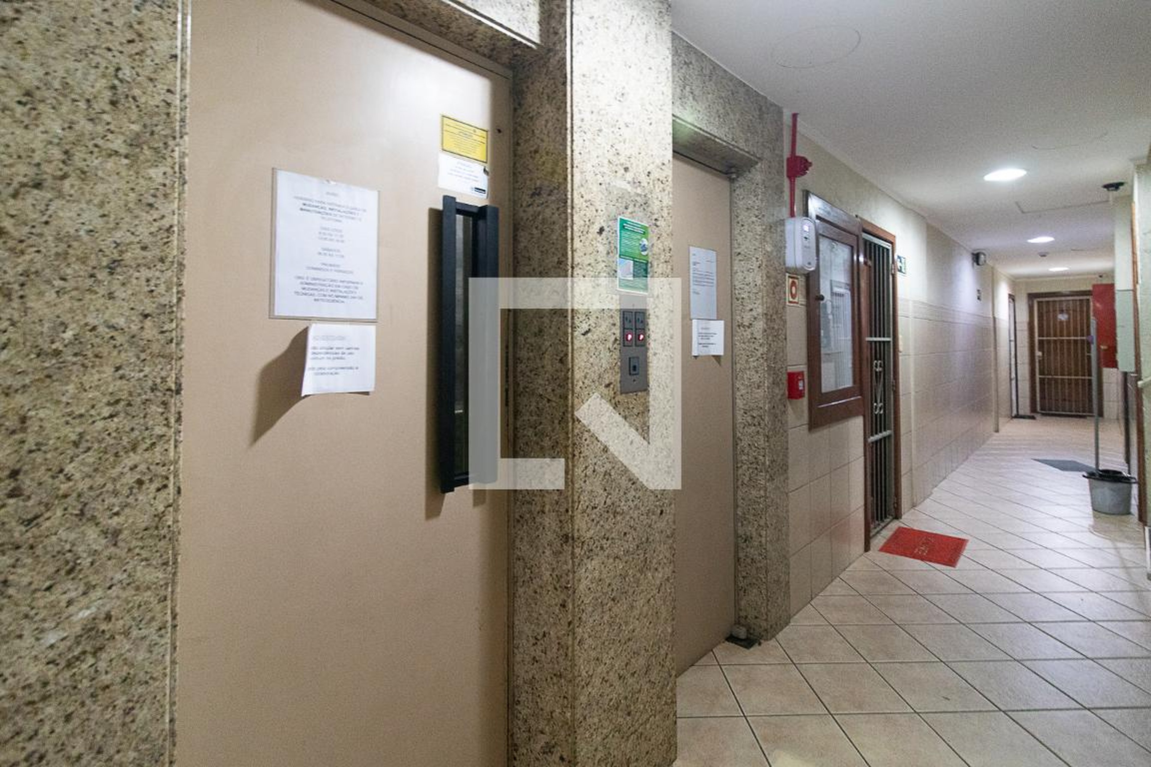 Elevador - Edifício Haiti