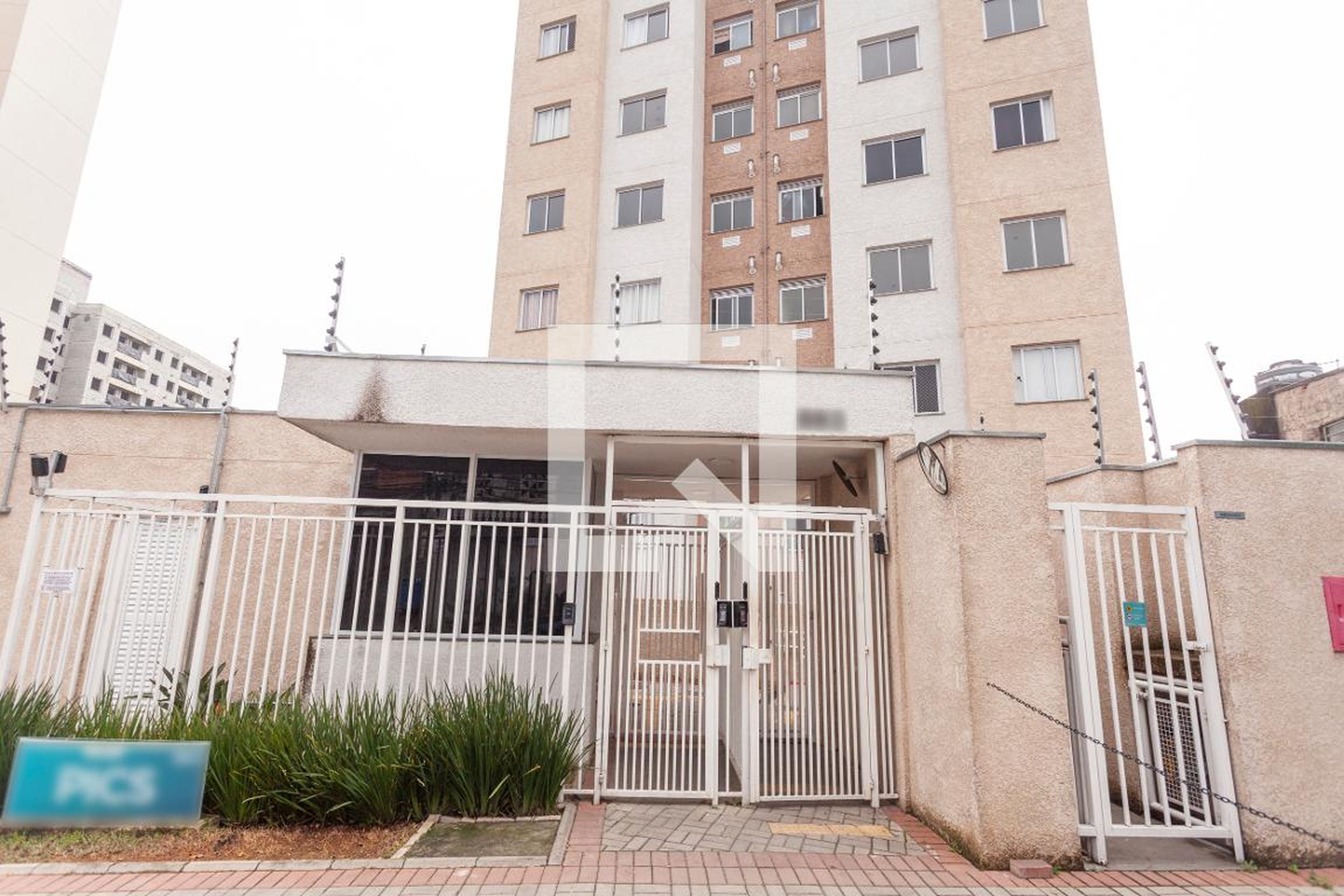 Fachada do Prédio Condomínio Pics Econ Construtora