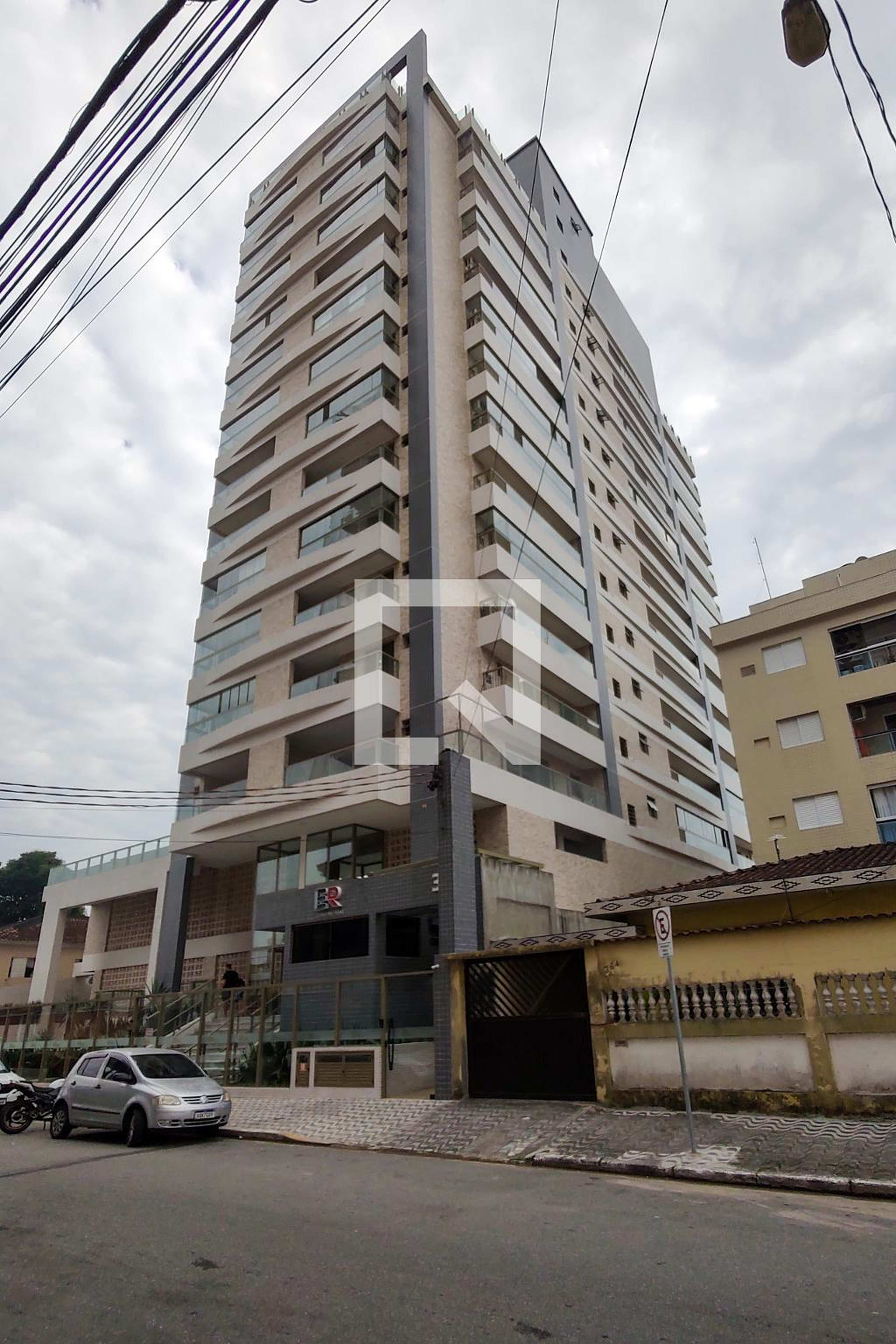 Fachada do Prédio Condomínio Doha