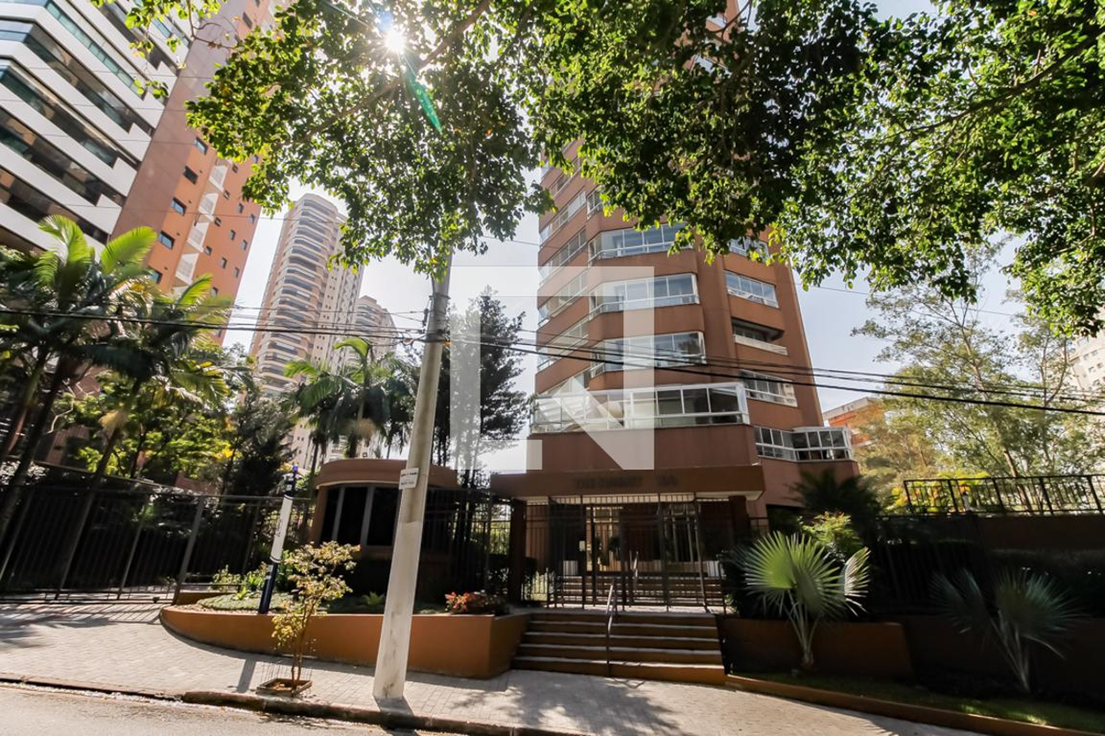 Fachada do Prédio Condomínio The Summit