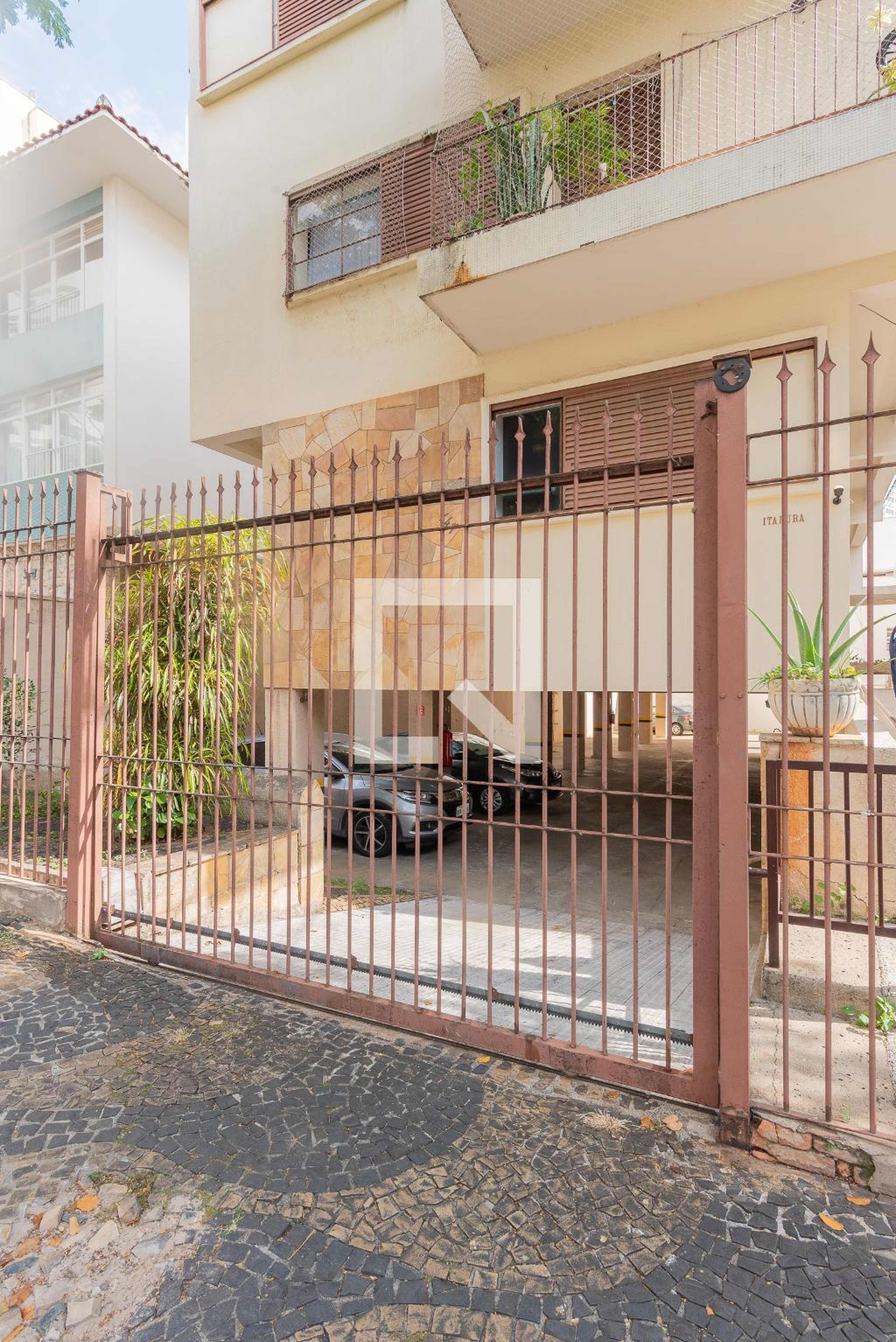 Fachada do Prédio Condomínio em Rua 10 de Setembro, 147