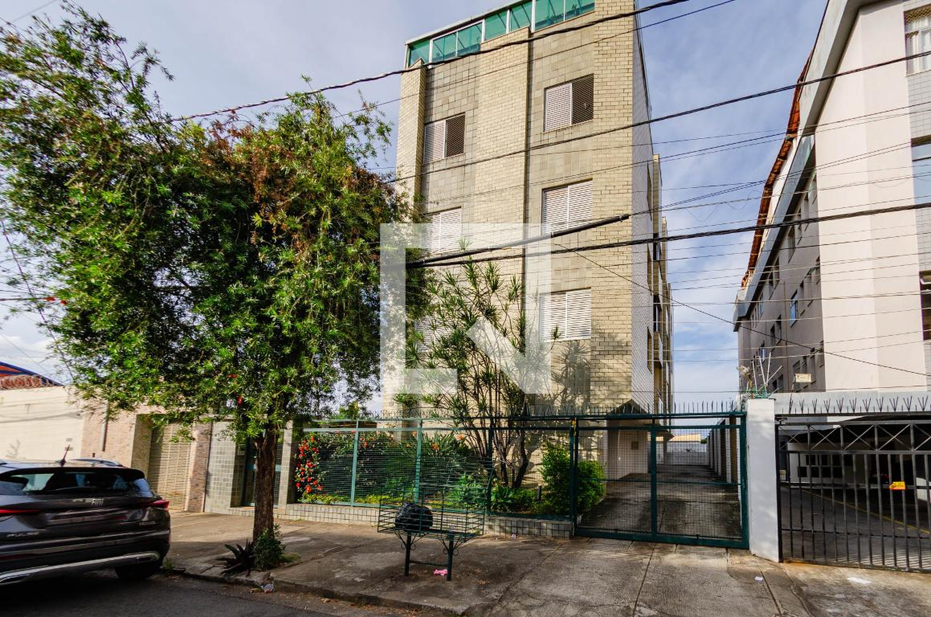 Fachada Condomínio em Rua Lunardi, 302