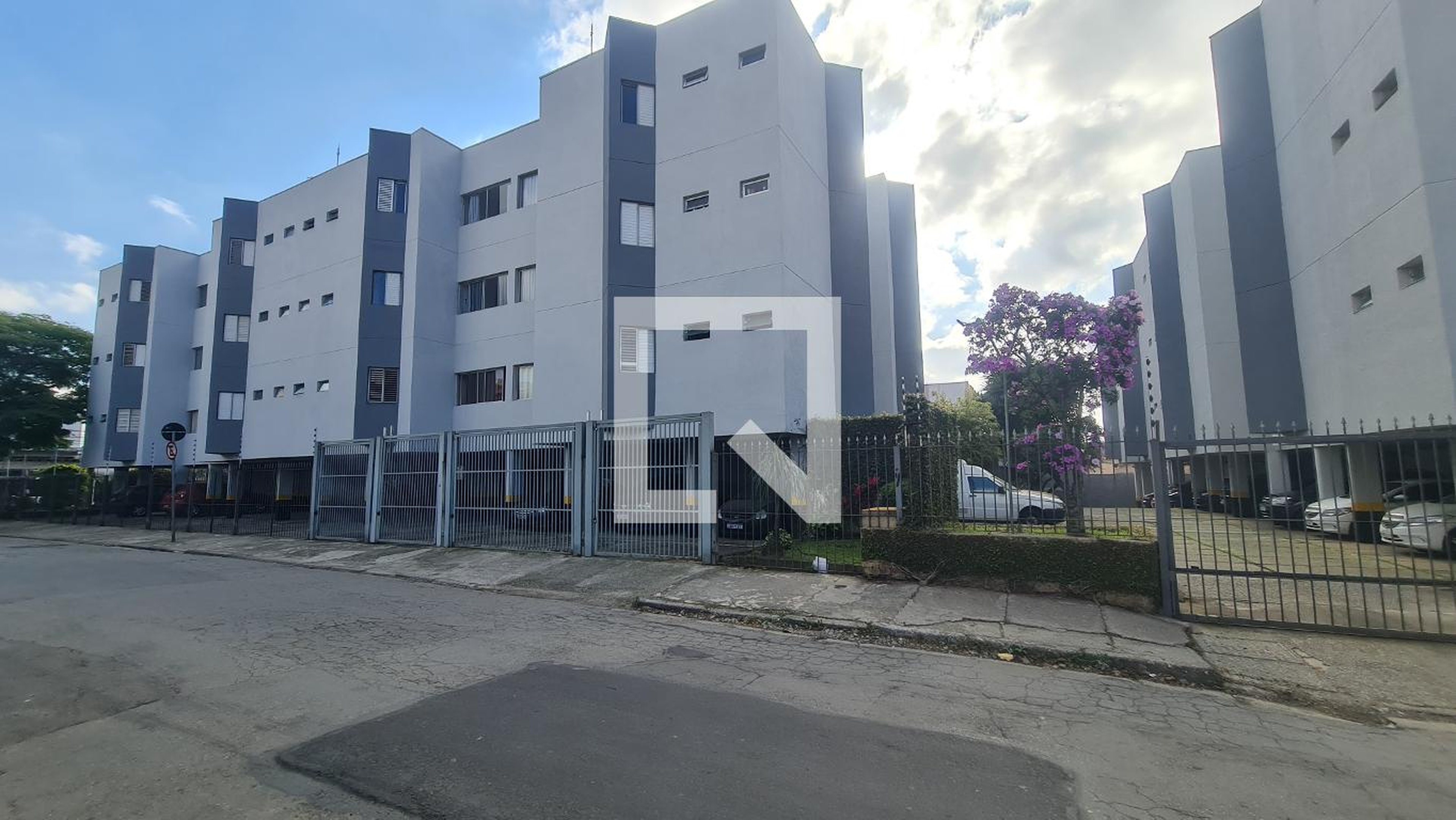 Fachada Condomínio Azaleia