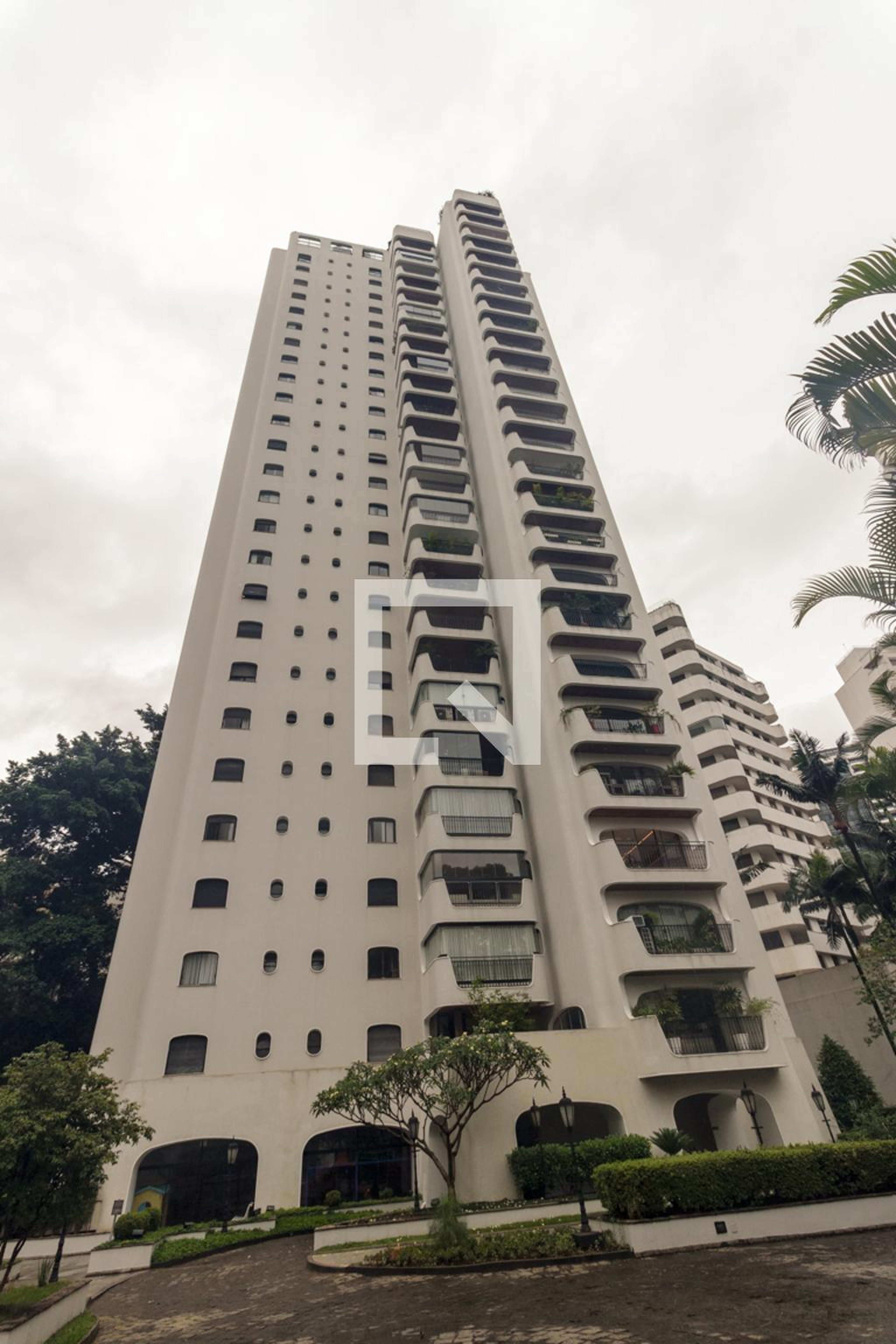 Fachada Edificio Itacuruca