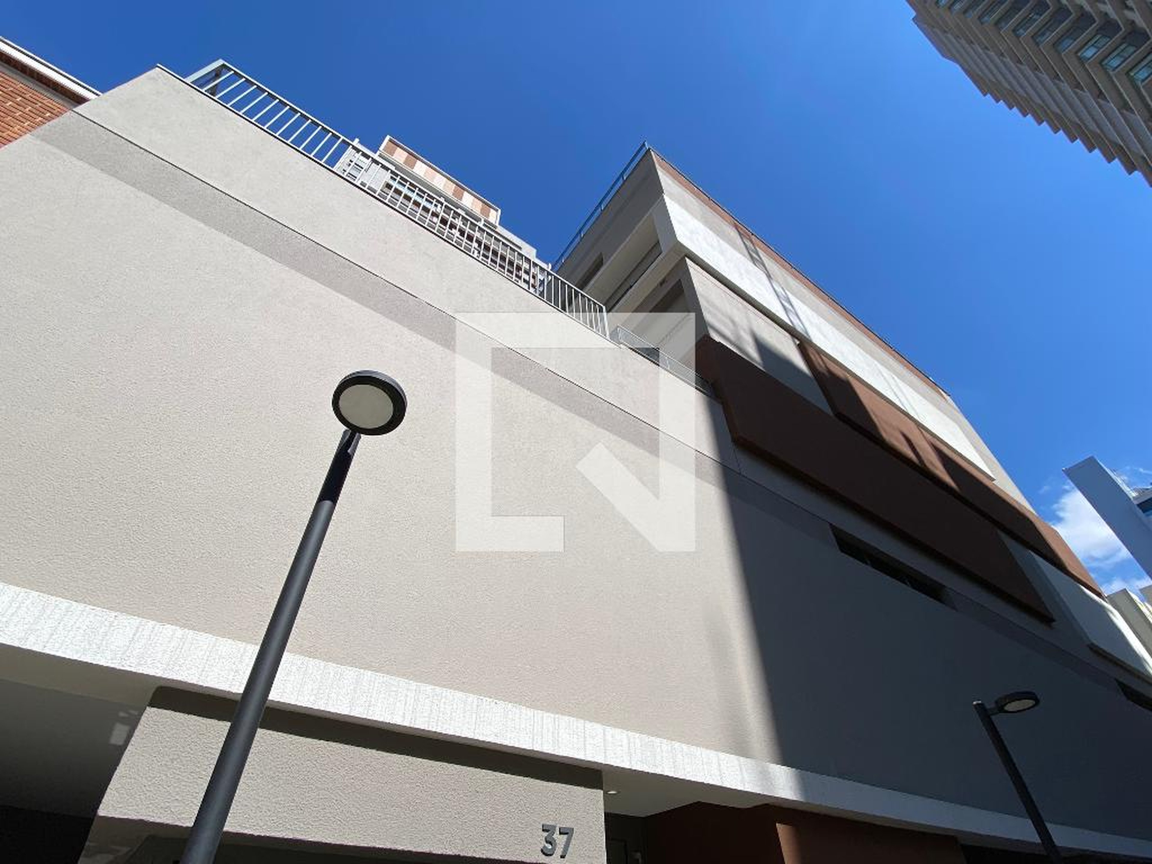 Fachada Condomínio em Rua Borges Lagoa, 368