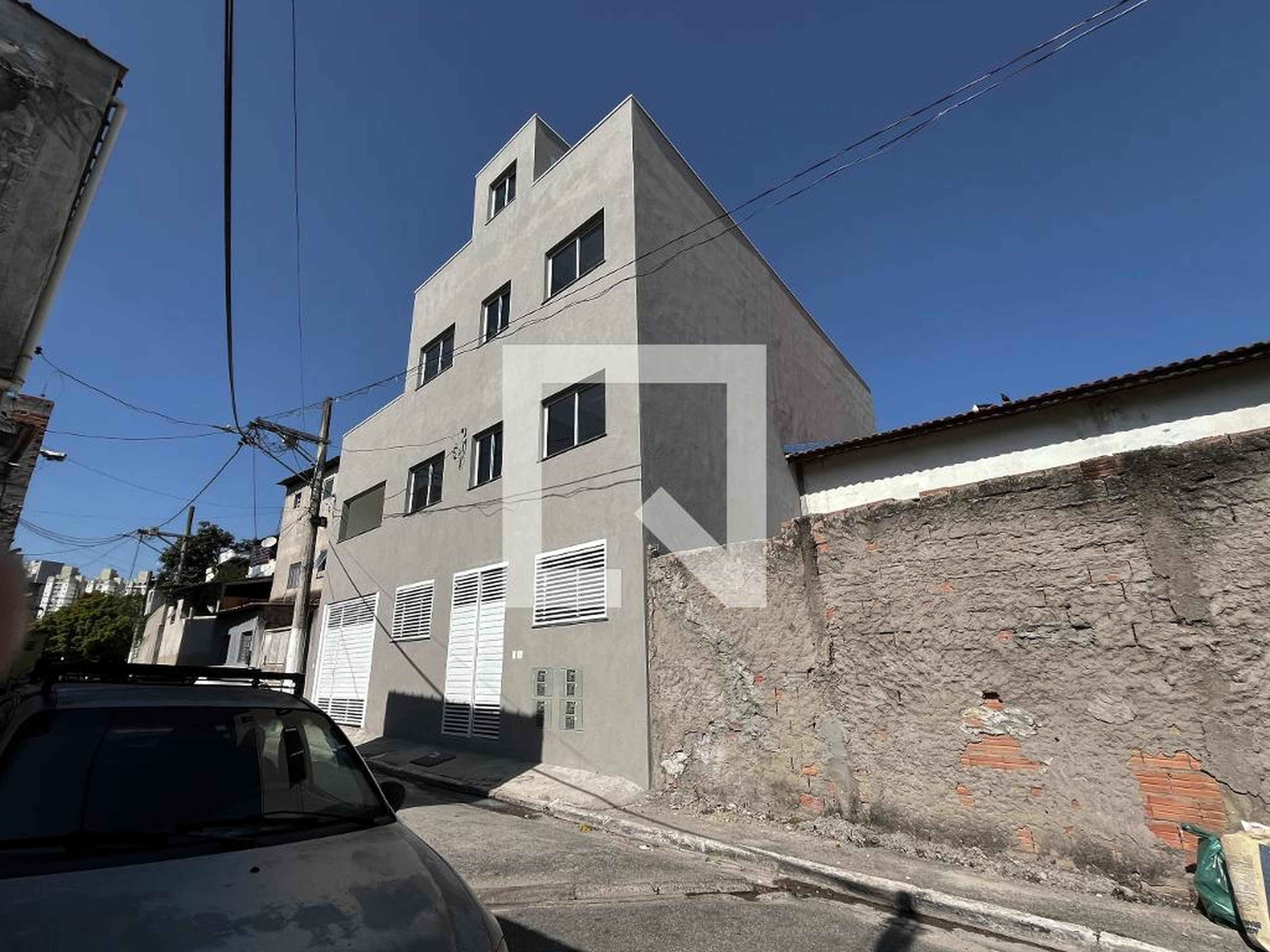 Fachada Condomínio em Rua Teologojon Wesleey, 96