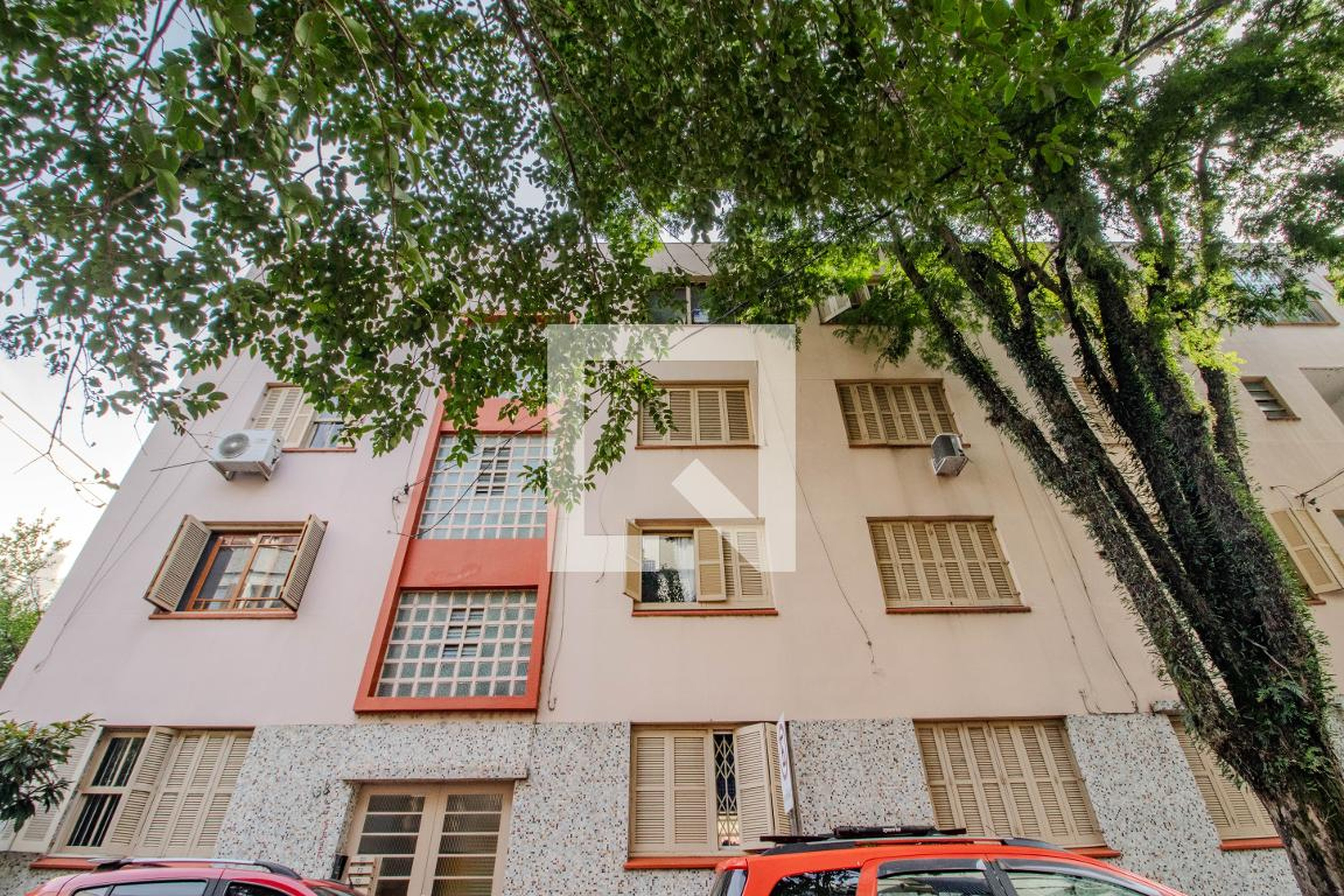 Fachada Condomínio em Avenida Cauduro, 188